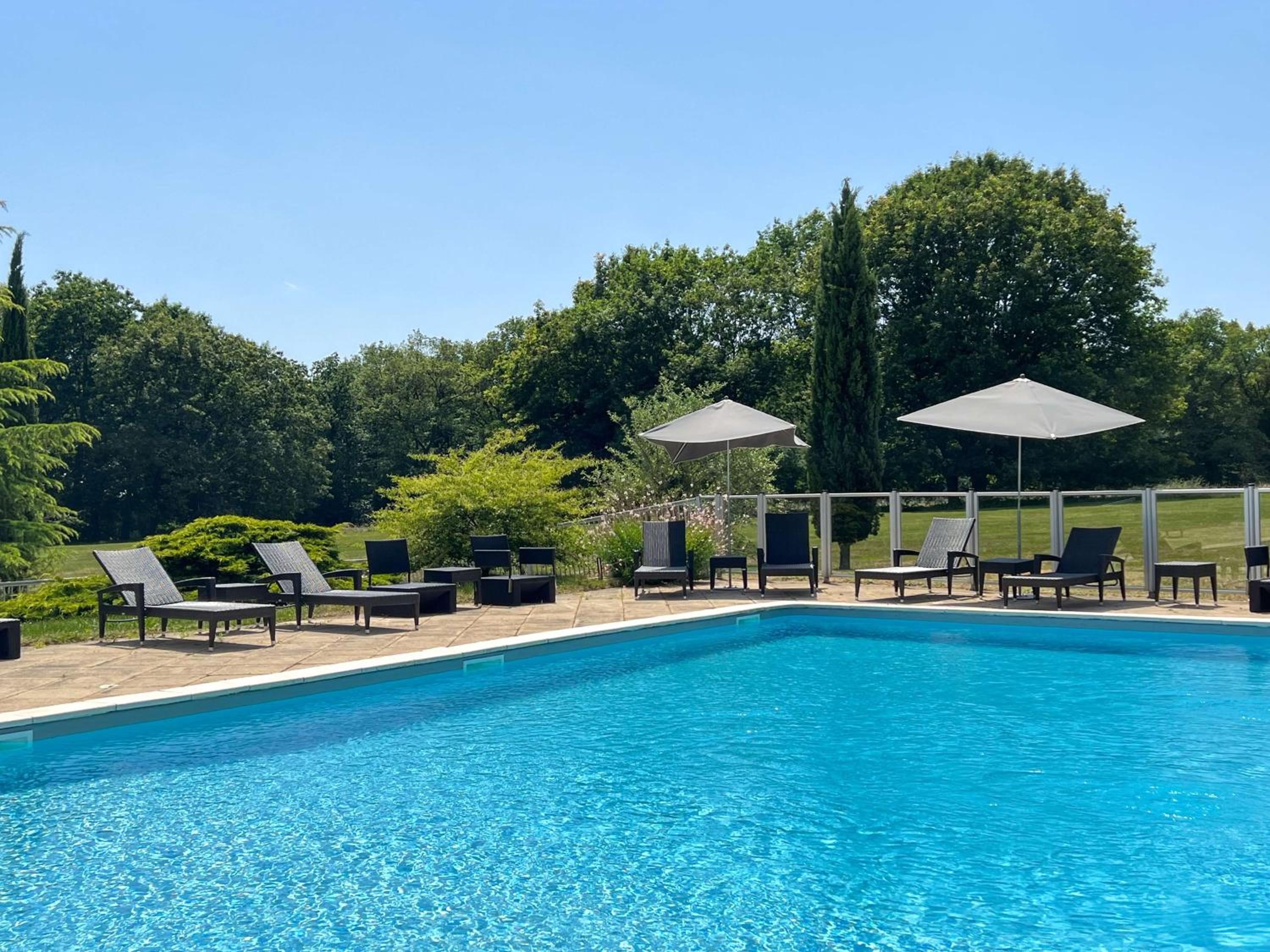Poitiers Vacations - Best Western Le Bois de la Marche - Property Image 1