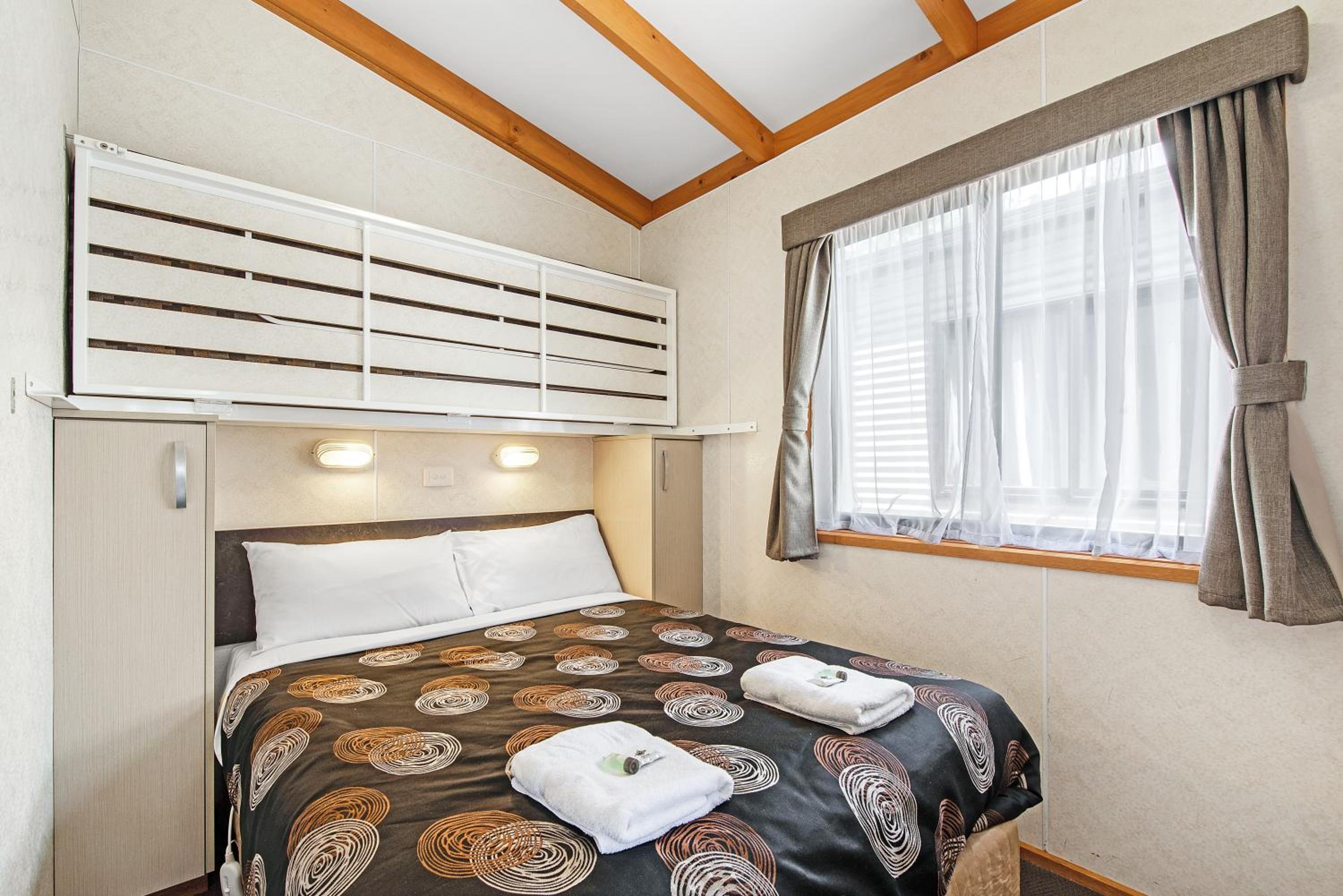 Golden Country Motel and Caravan Park