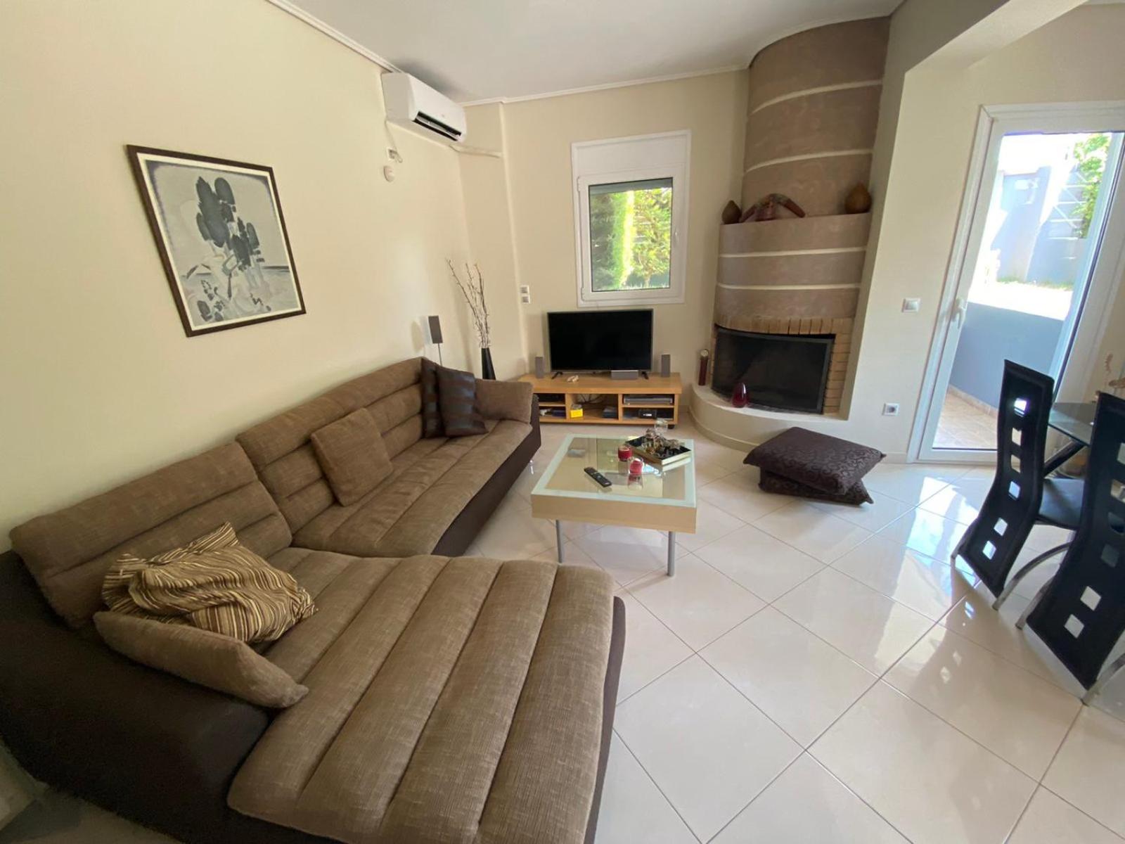 Quiet apartment in Artemis, Athens Airport view 2