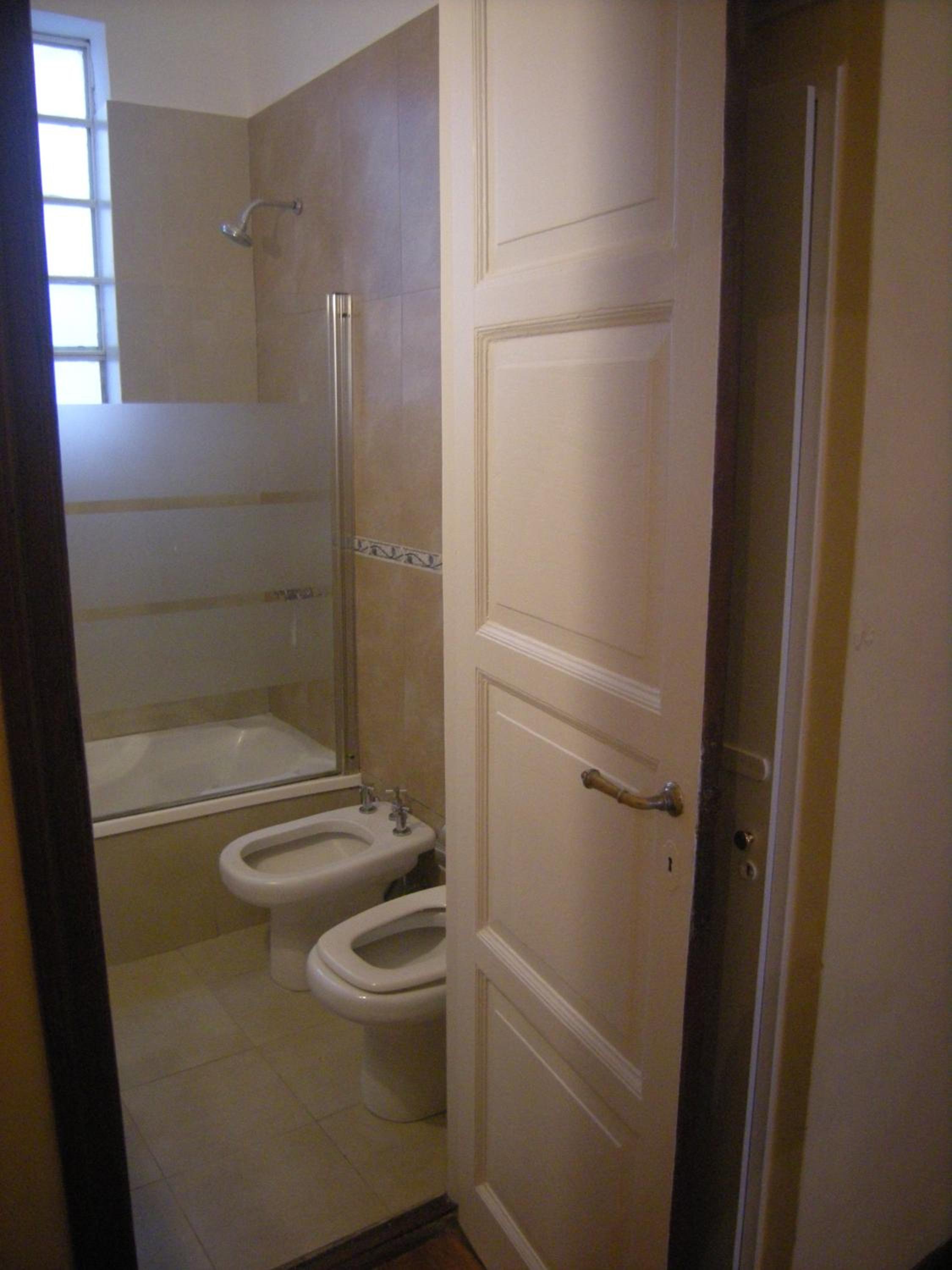 3 ambientes en Alto Palermo 2do piso por escalera