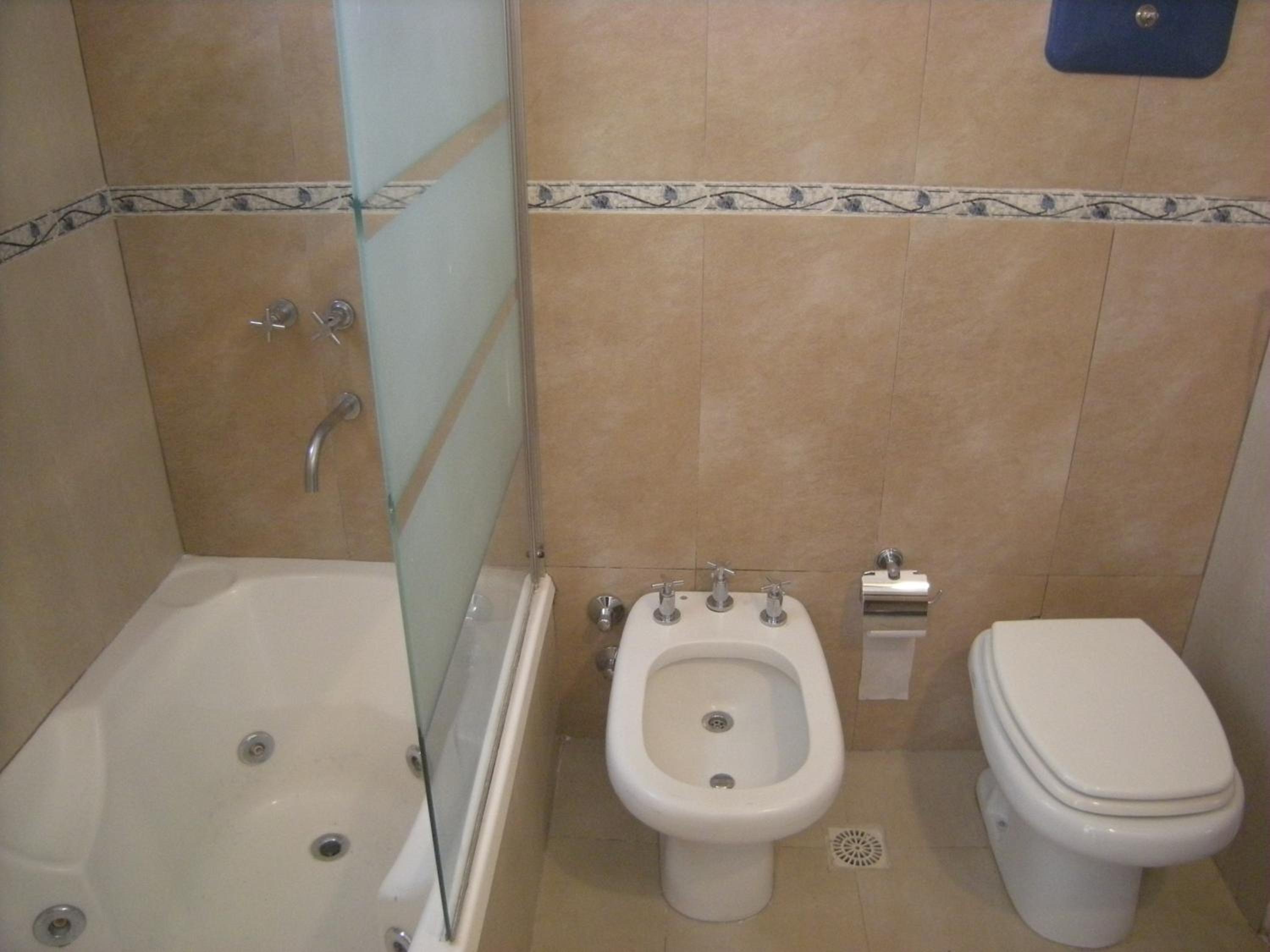 3 ambientes en Alto Palermo 2do piso por escalera