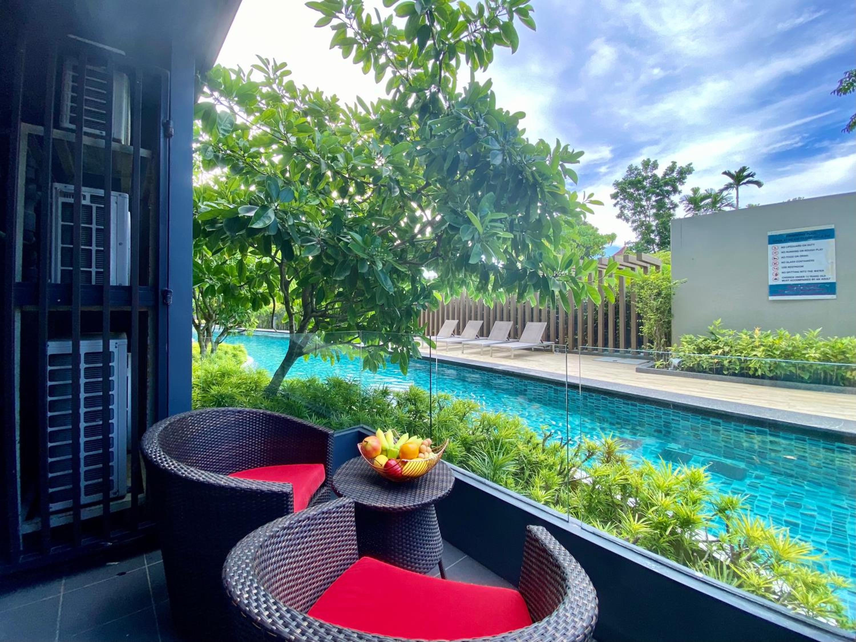 The aristo-access pool room Surin beach view 3