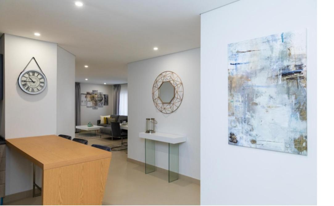 Luxurious 2 Bedroom Space Available view 4