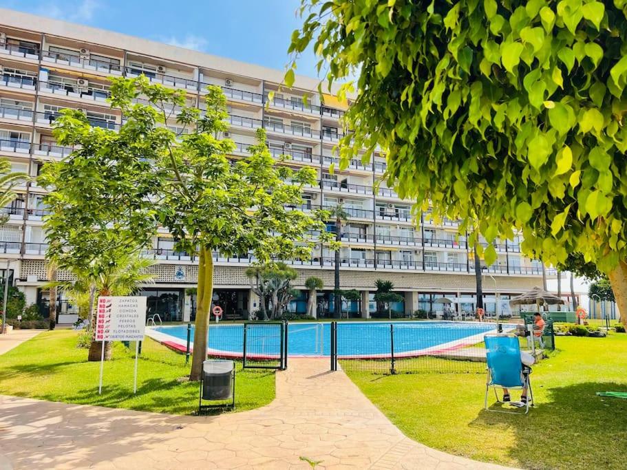 Amazing Sea Views & Front of the Beach photo 3