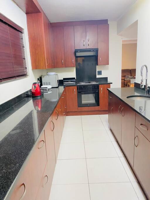 Entire House for Family or Corporate view 5