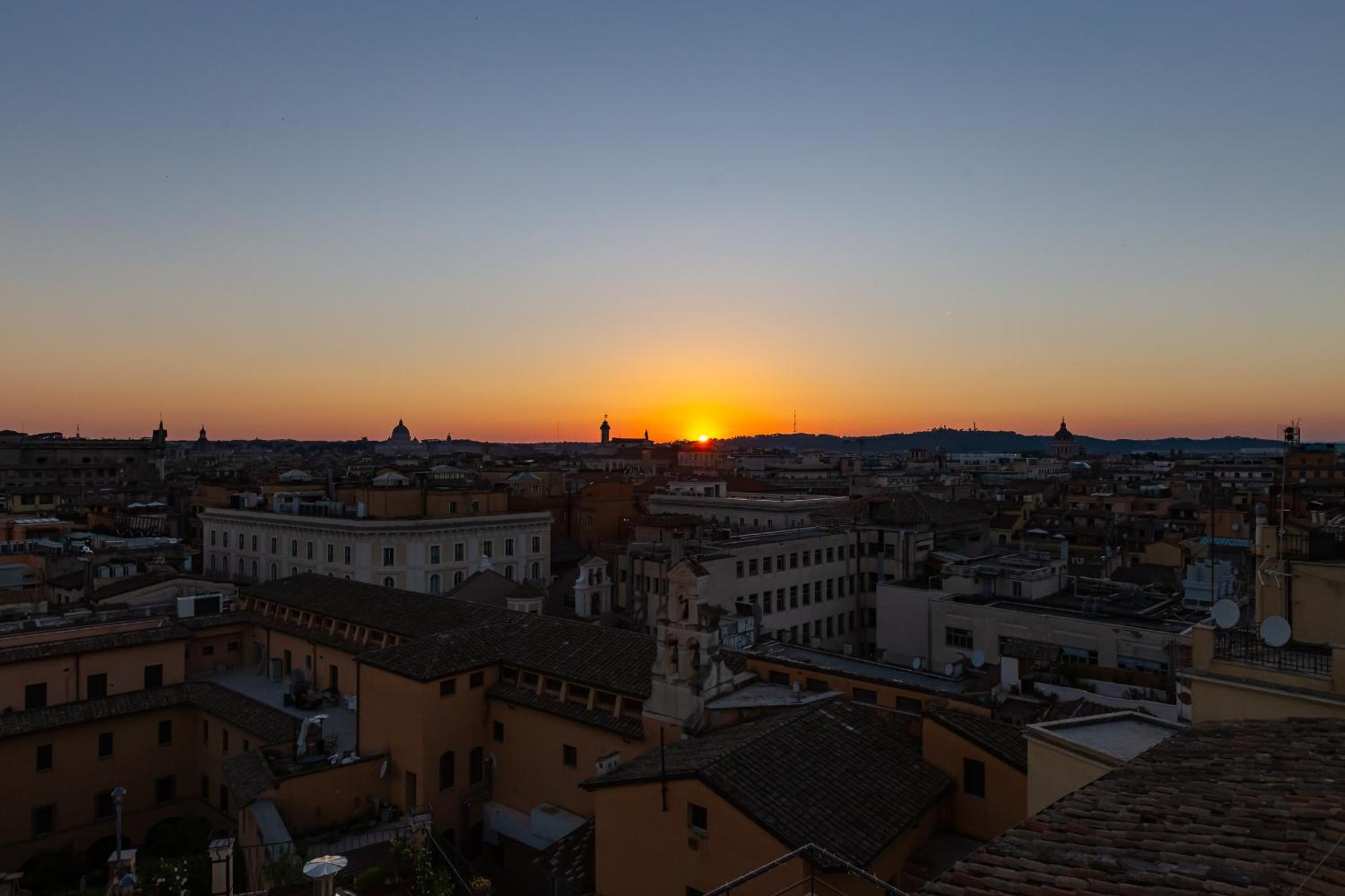 VIVILO ROMA TREVI - LUXURY EXPERIENCE - PRIVATE JACUZZI on TERRACE - INSANE VIEW