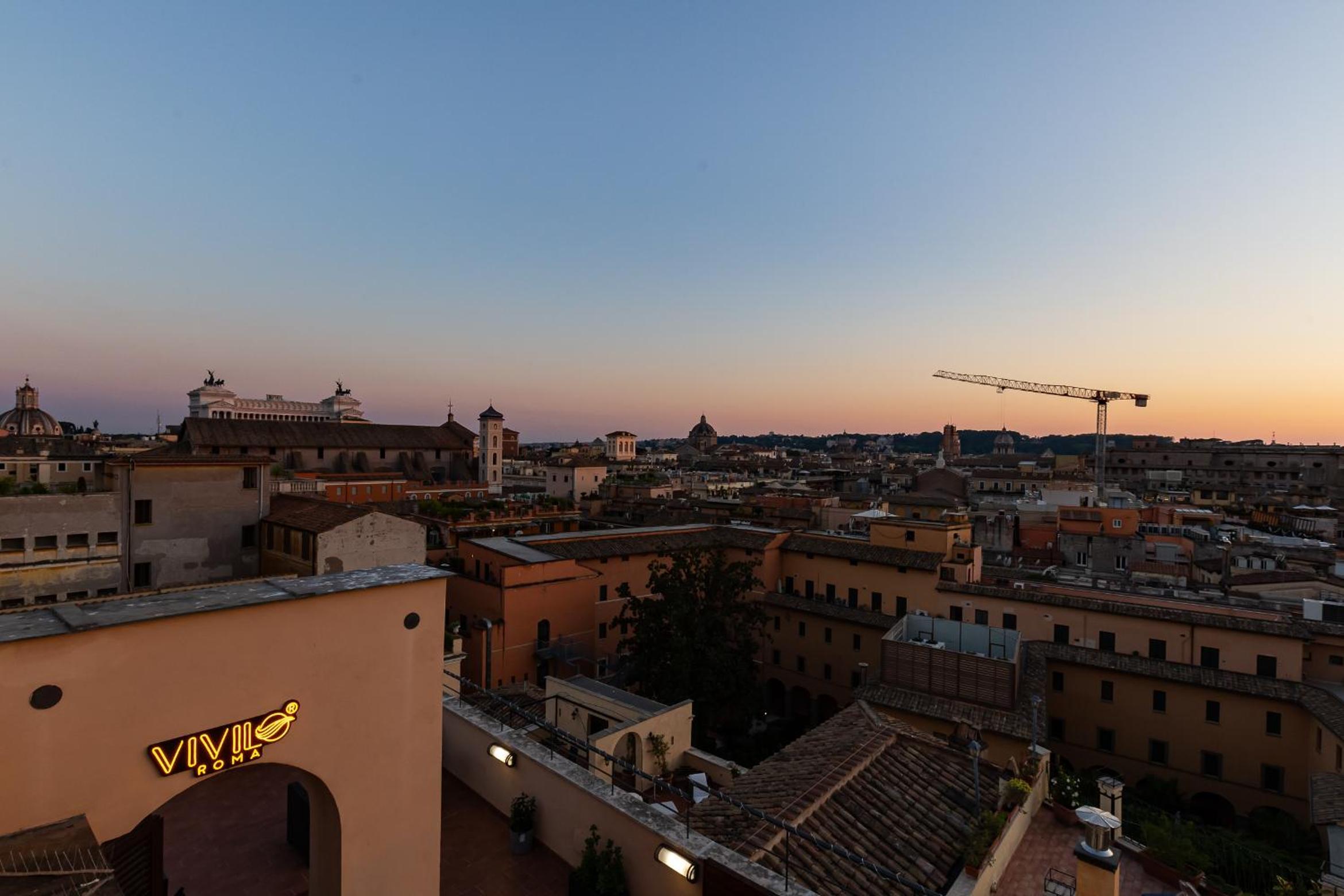 VIVILO ROMA TREVI - LUXURY EXPERIENCE - PRIVATE JACUZZI on TERRACE - INSANE VIEW