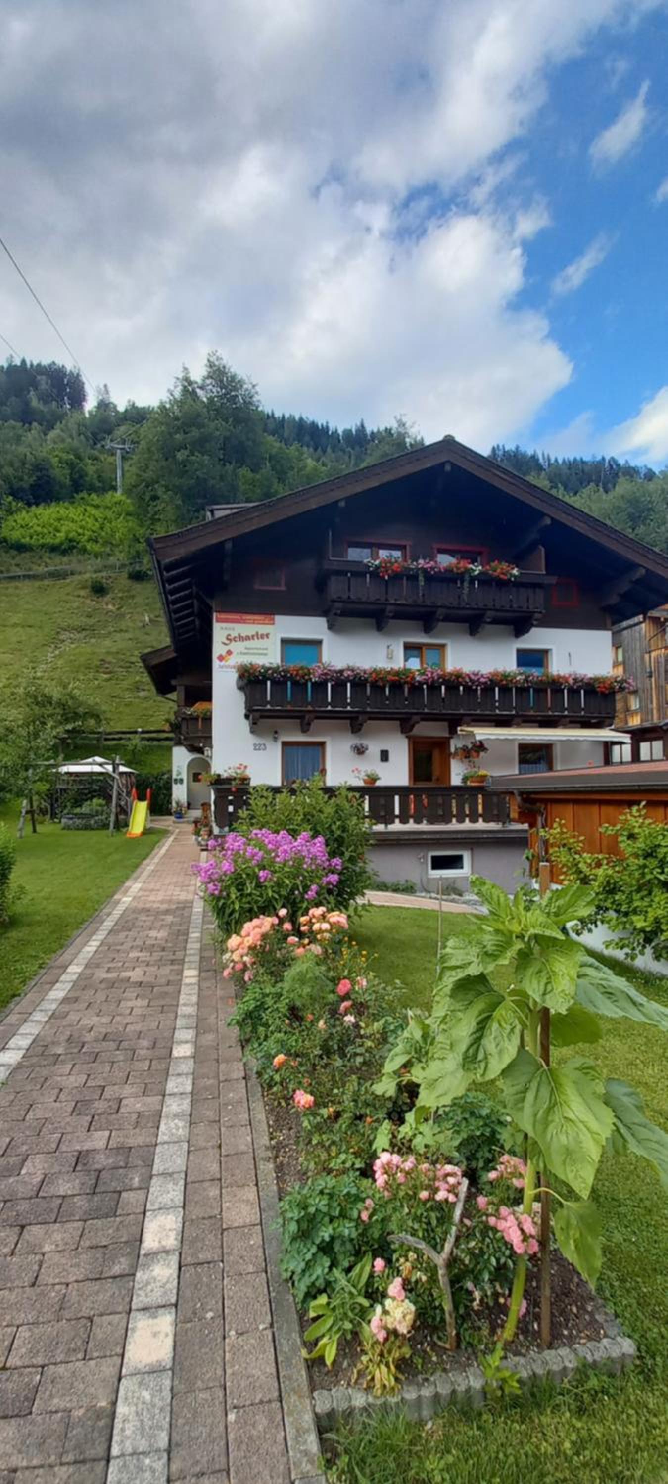 Haus Scharler, Talstation