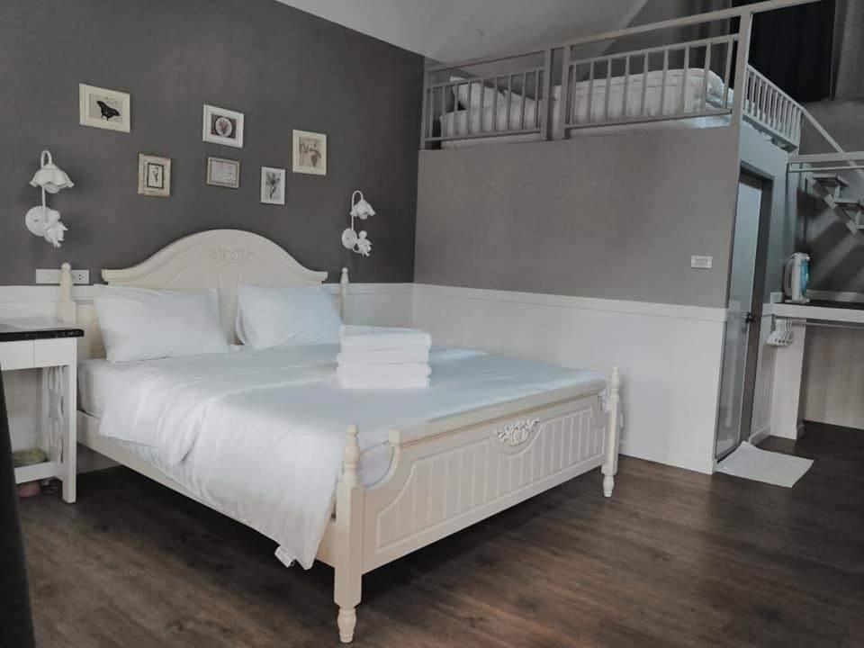 Baan JaoKorKluay บ้านเจ้ากอกล้วย