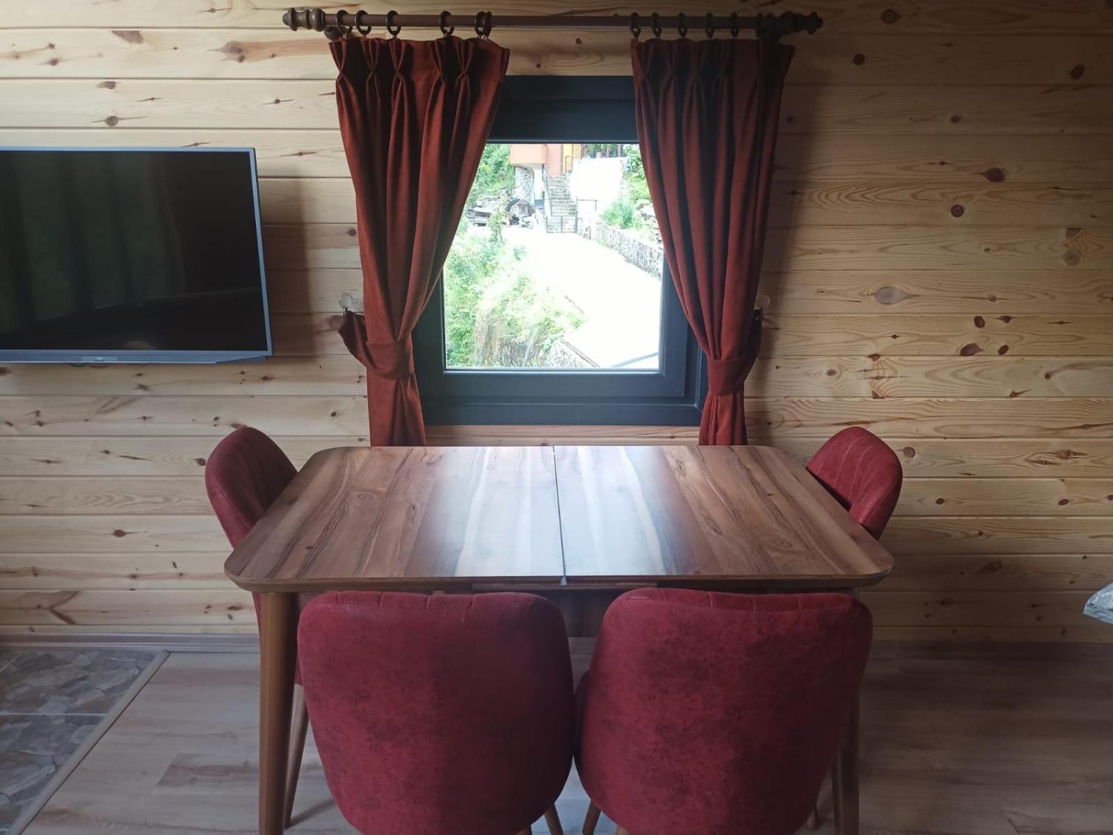 AYDER LEVUT Bungalov