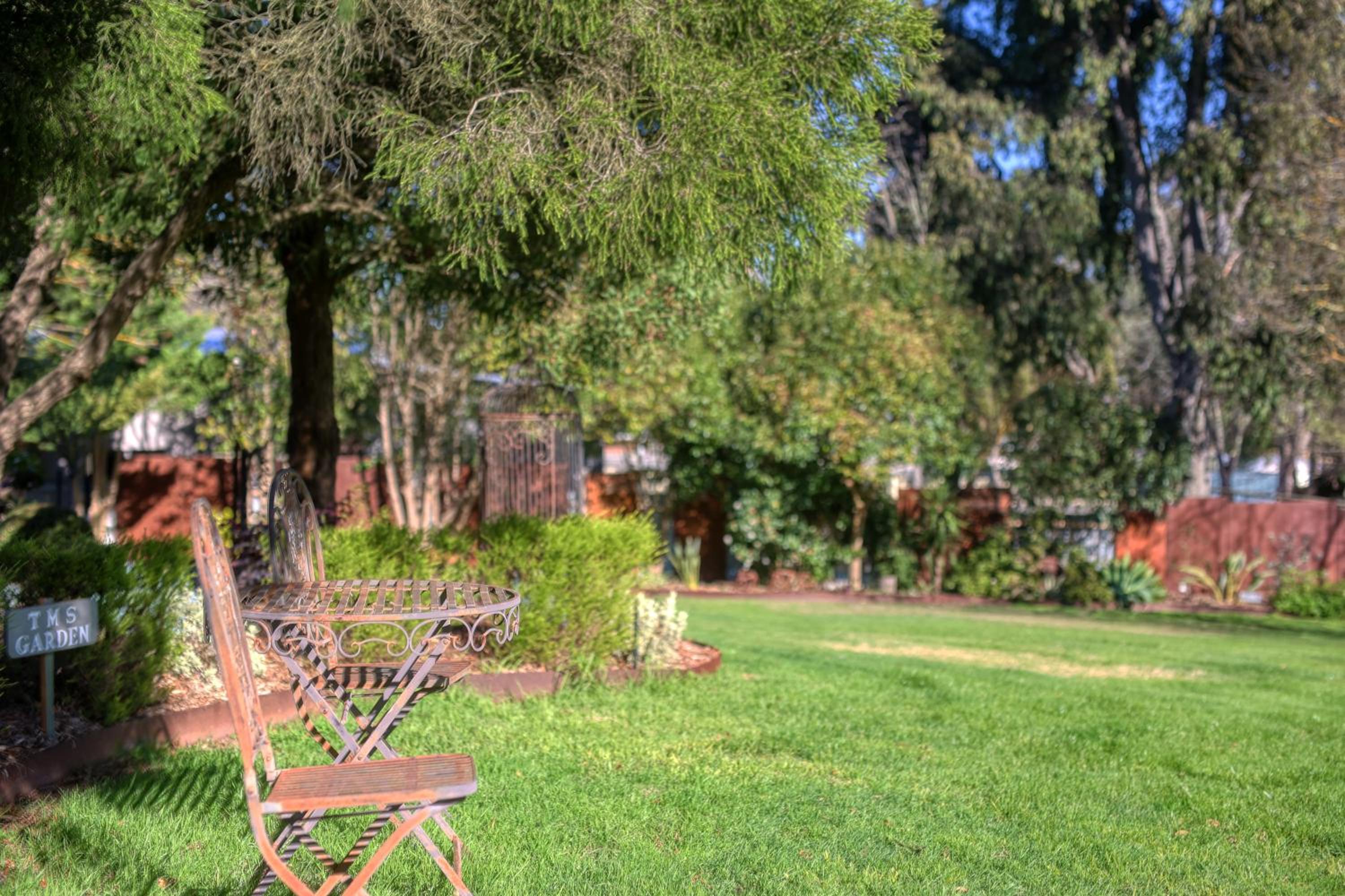 Yarra Gables