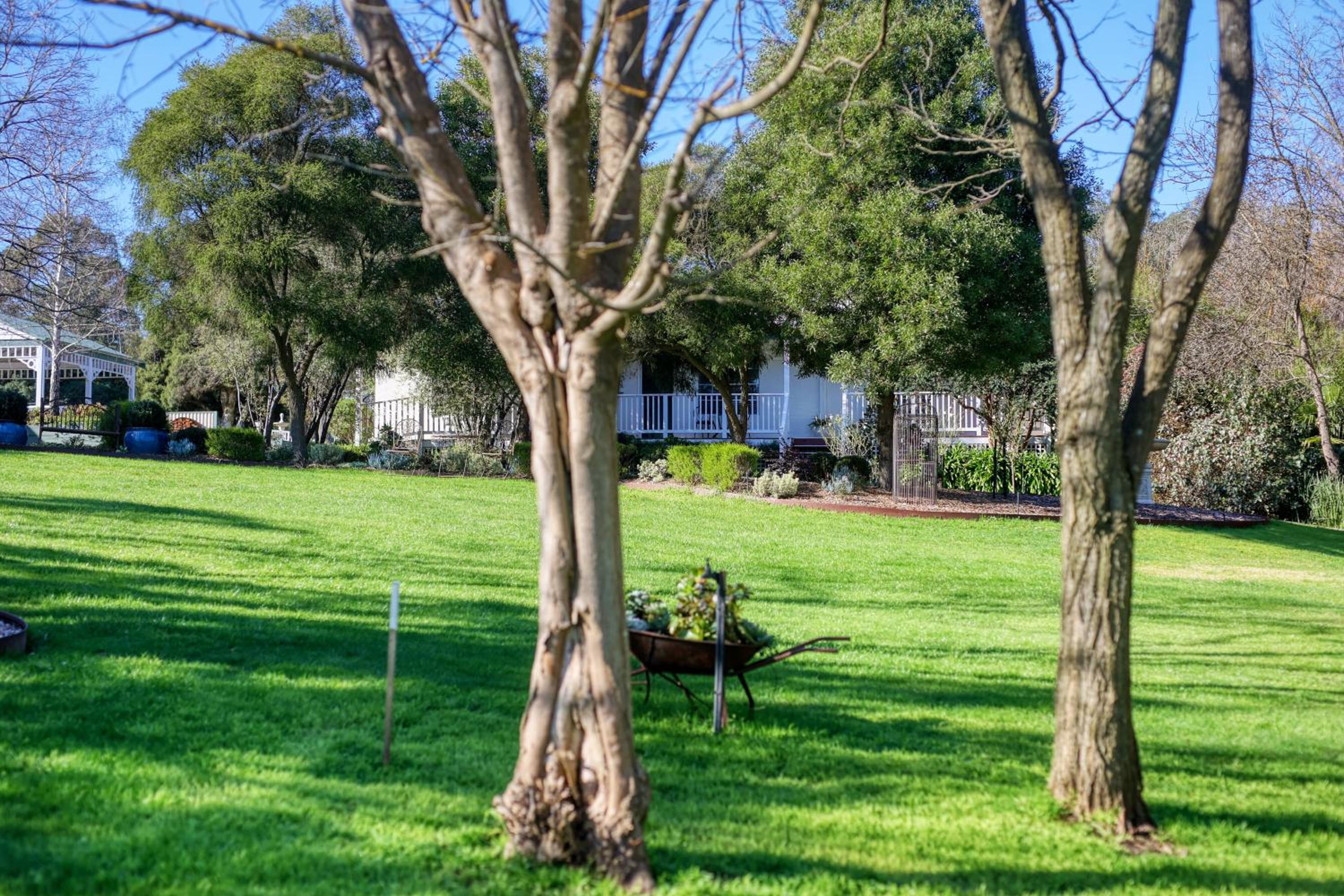 Yarra Gables