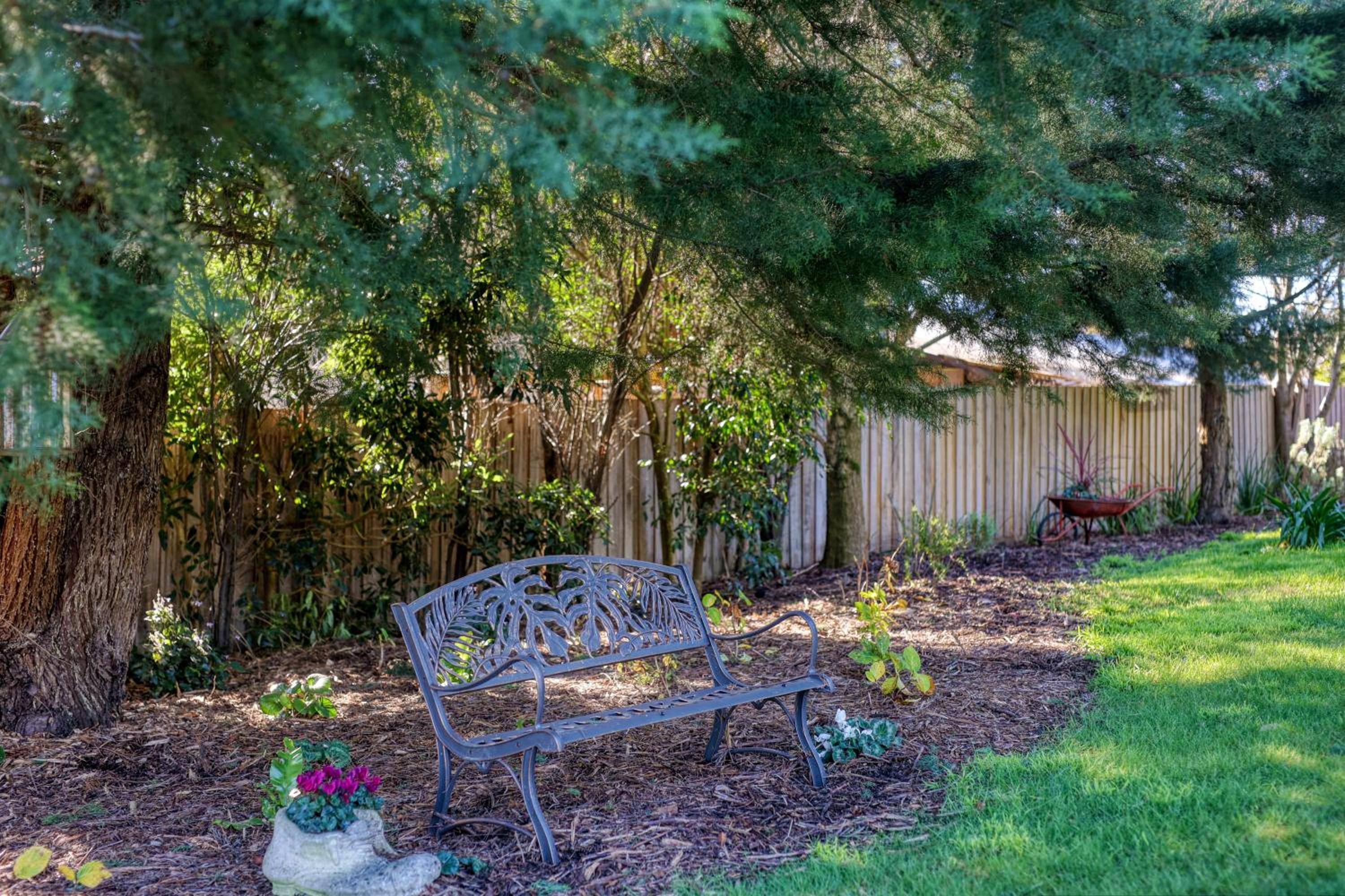 Yarra Gables