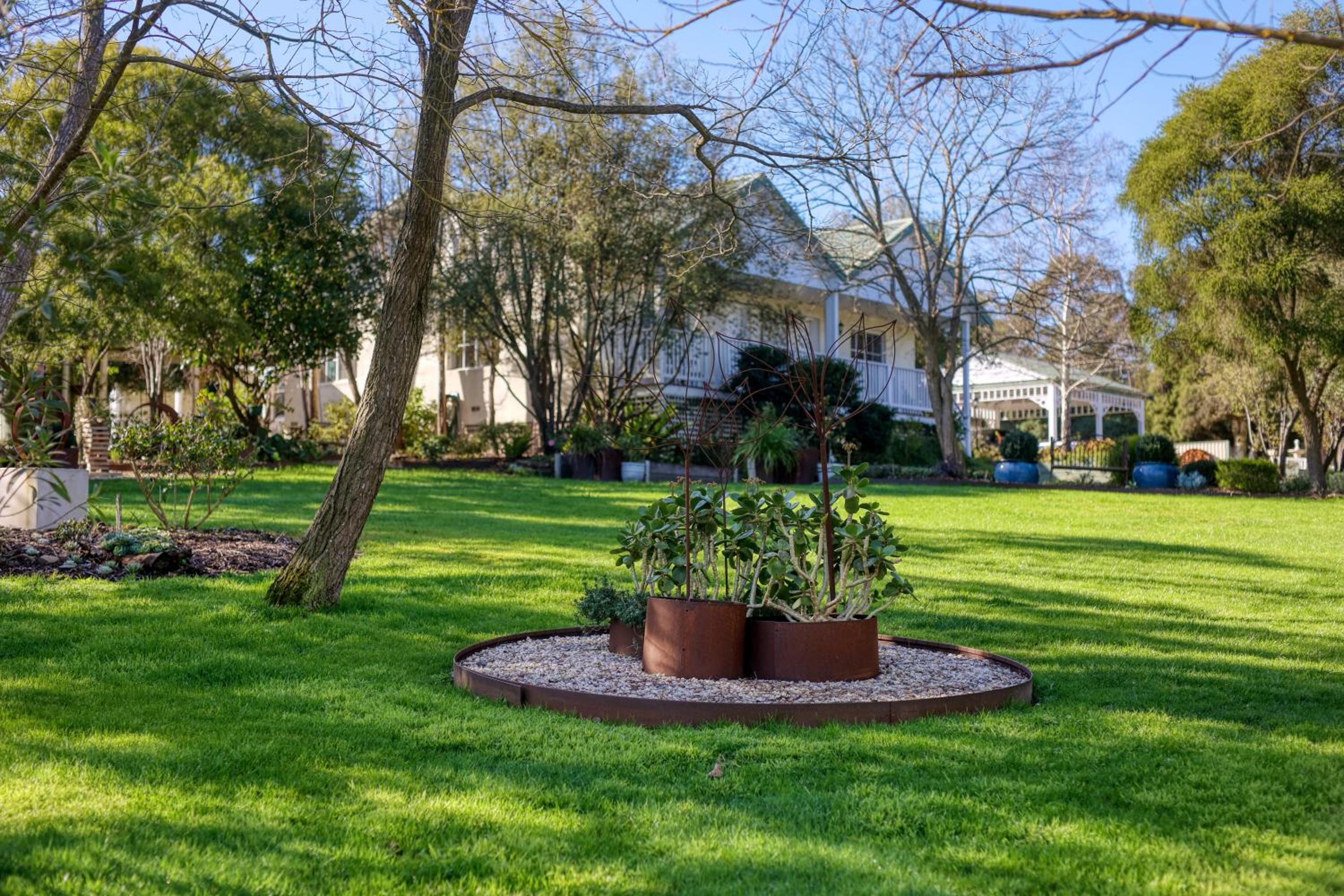 Yarra Gables