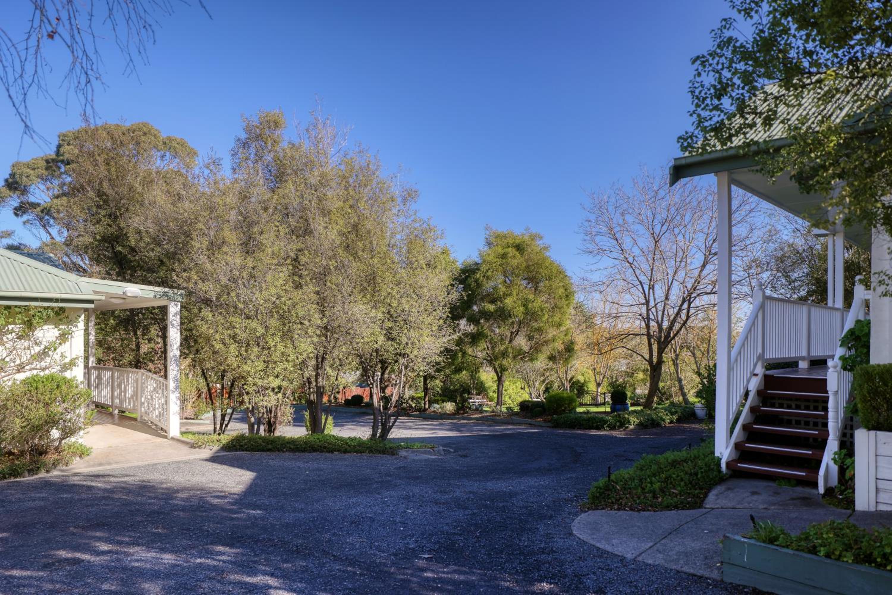Yarra Gables