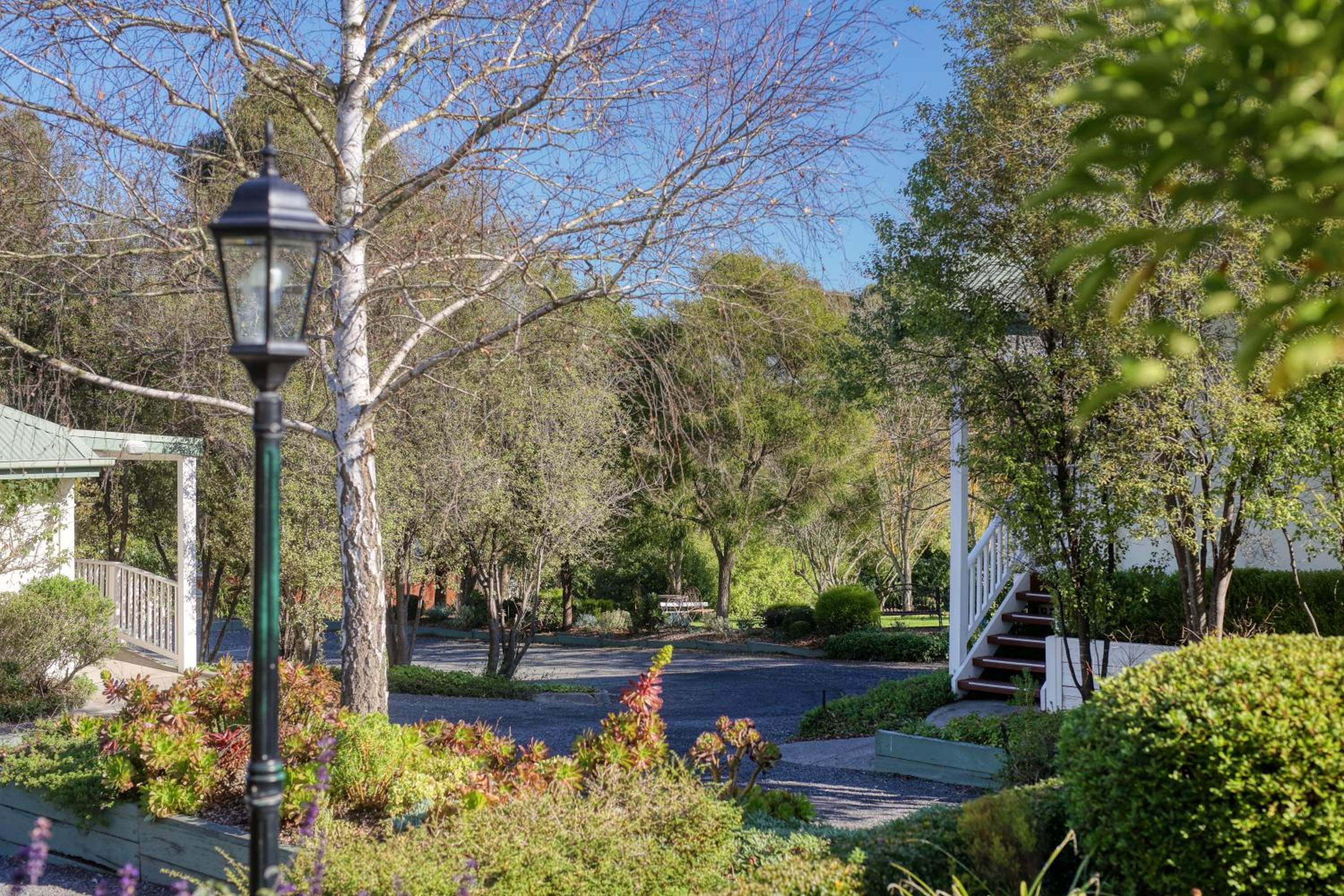 Yarra Gables