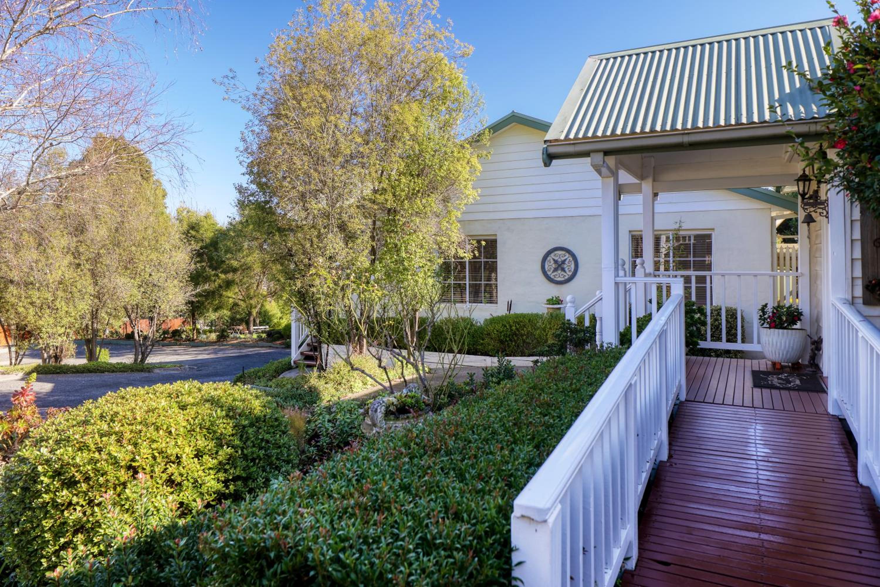 Yarra Gables
