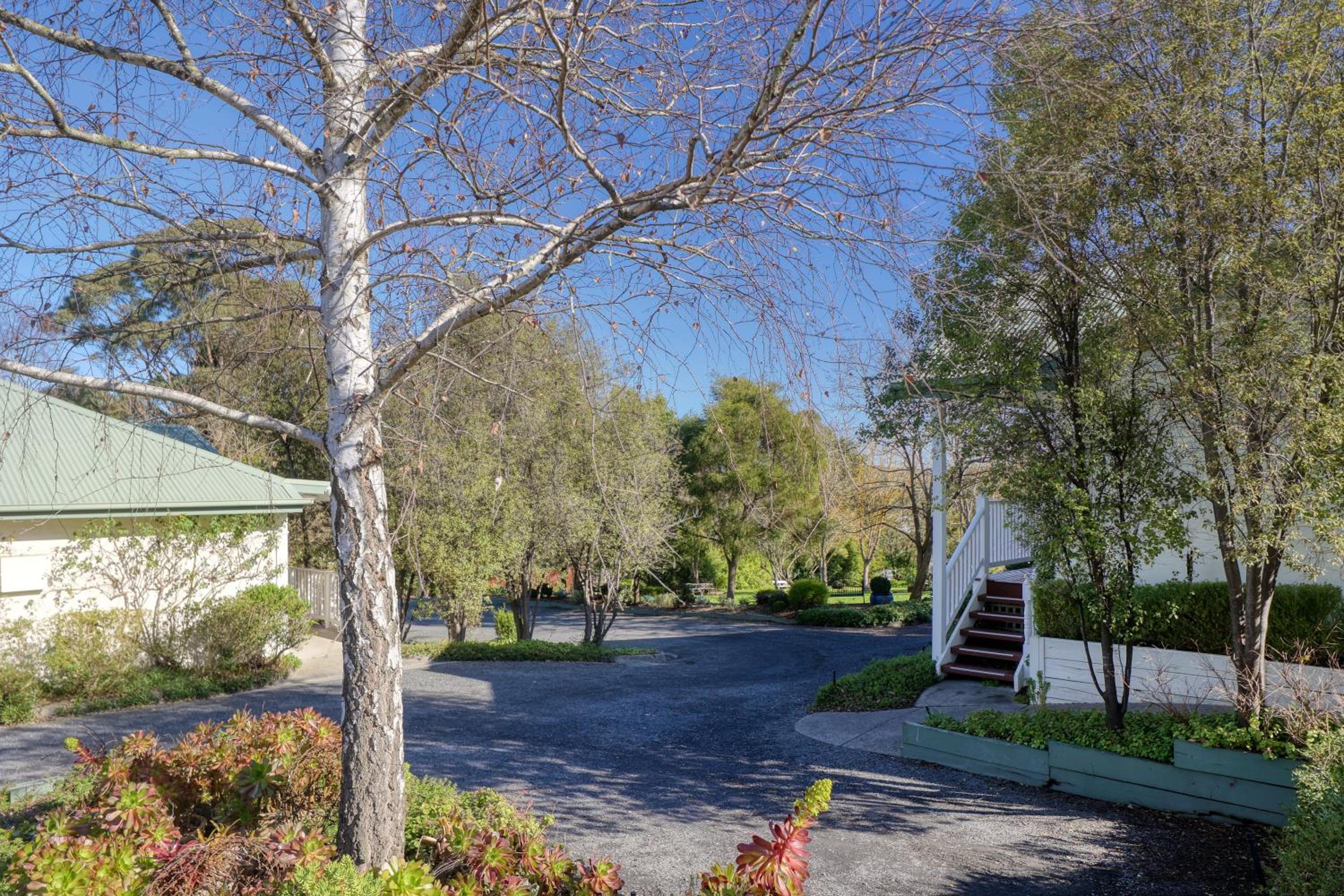Yarra Gables