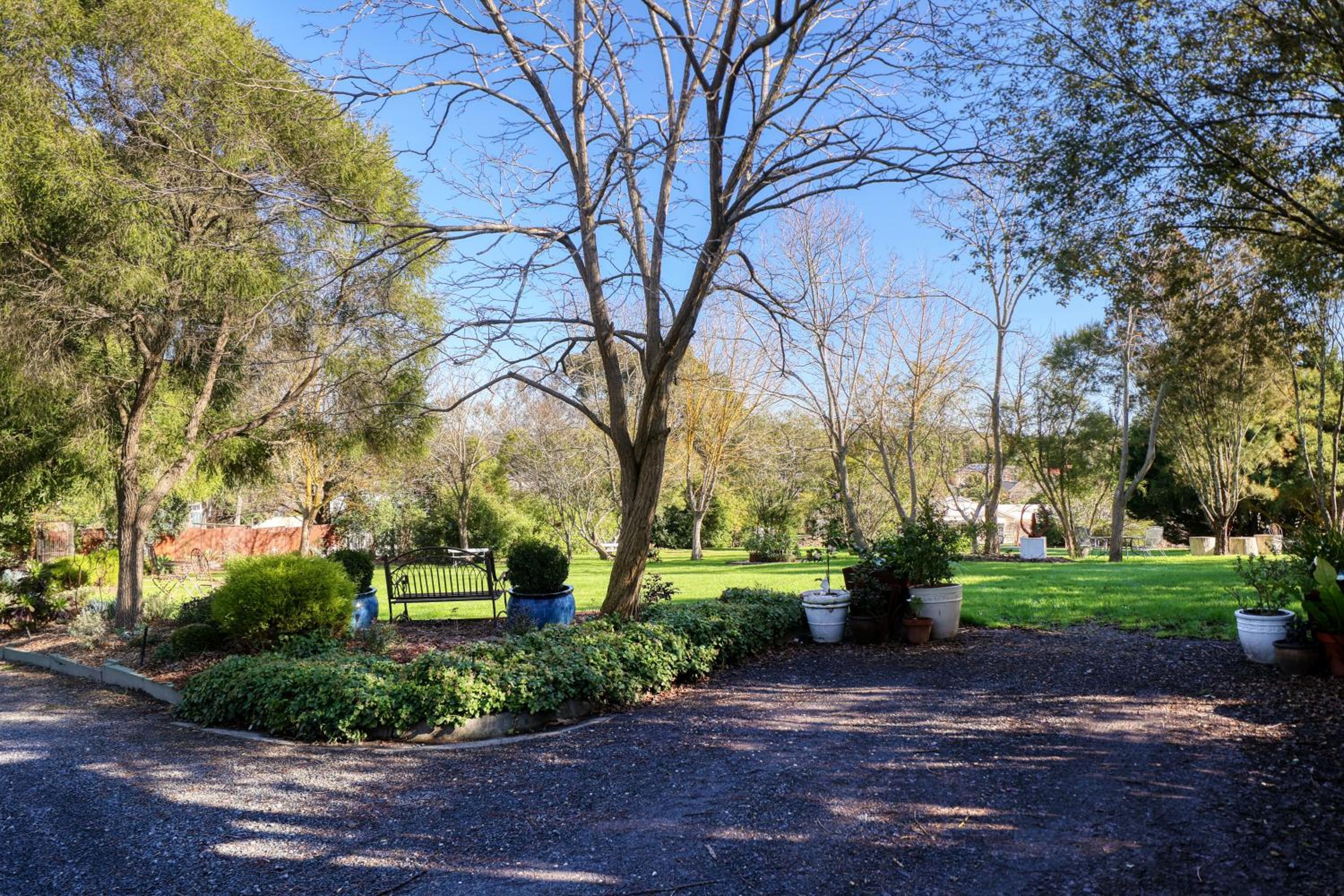 Yarra Gables