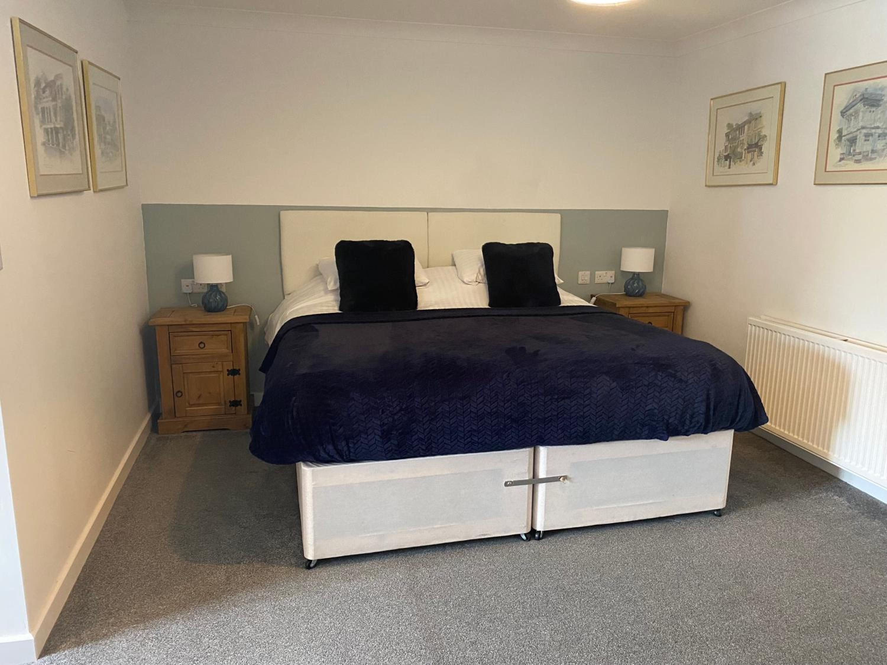 Parrett Hotel