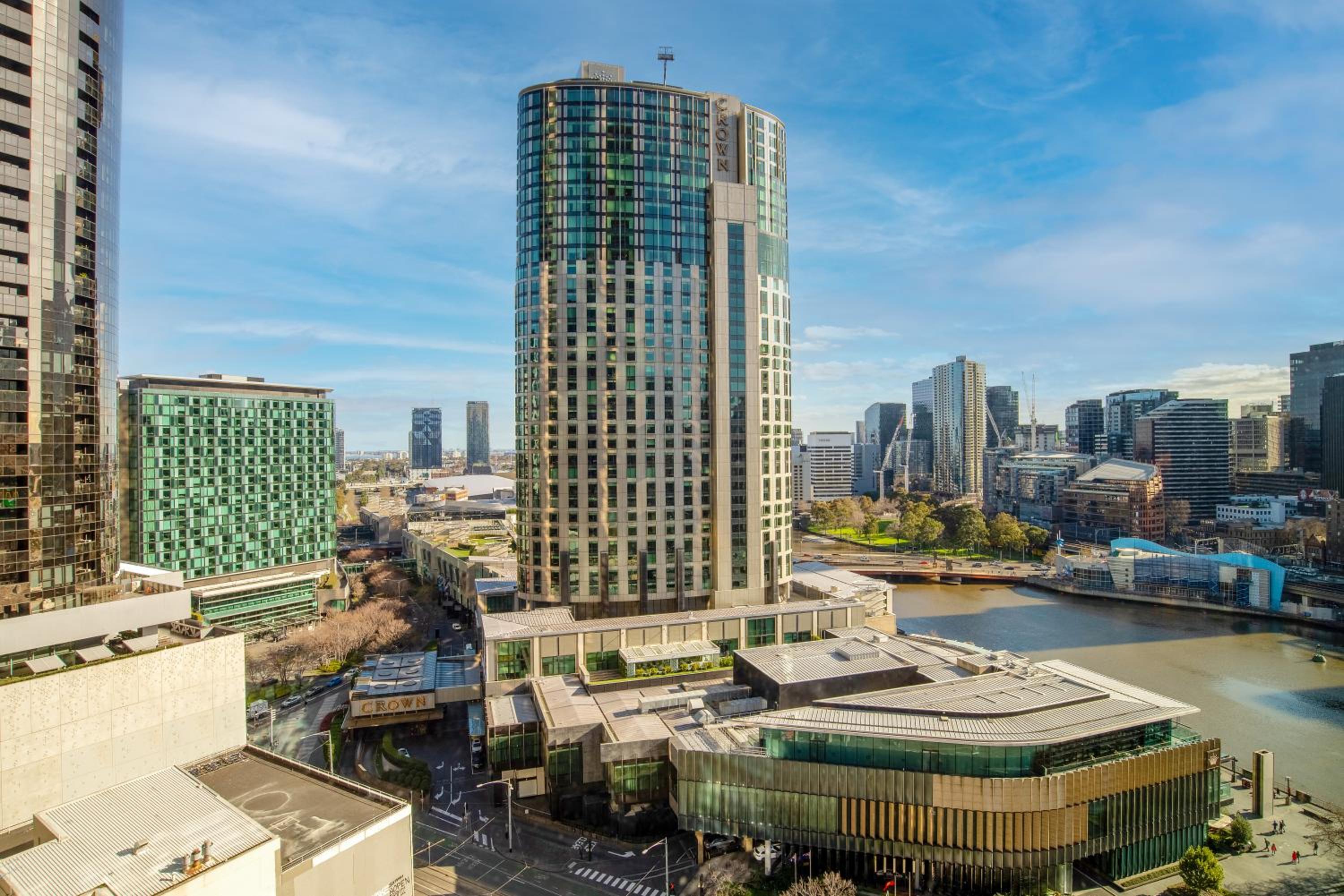Sophisticated Designer Condo W River & City Views