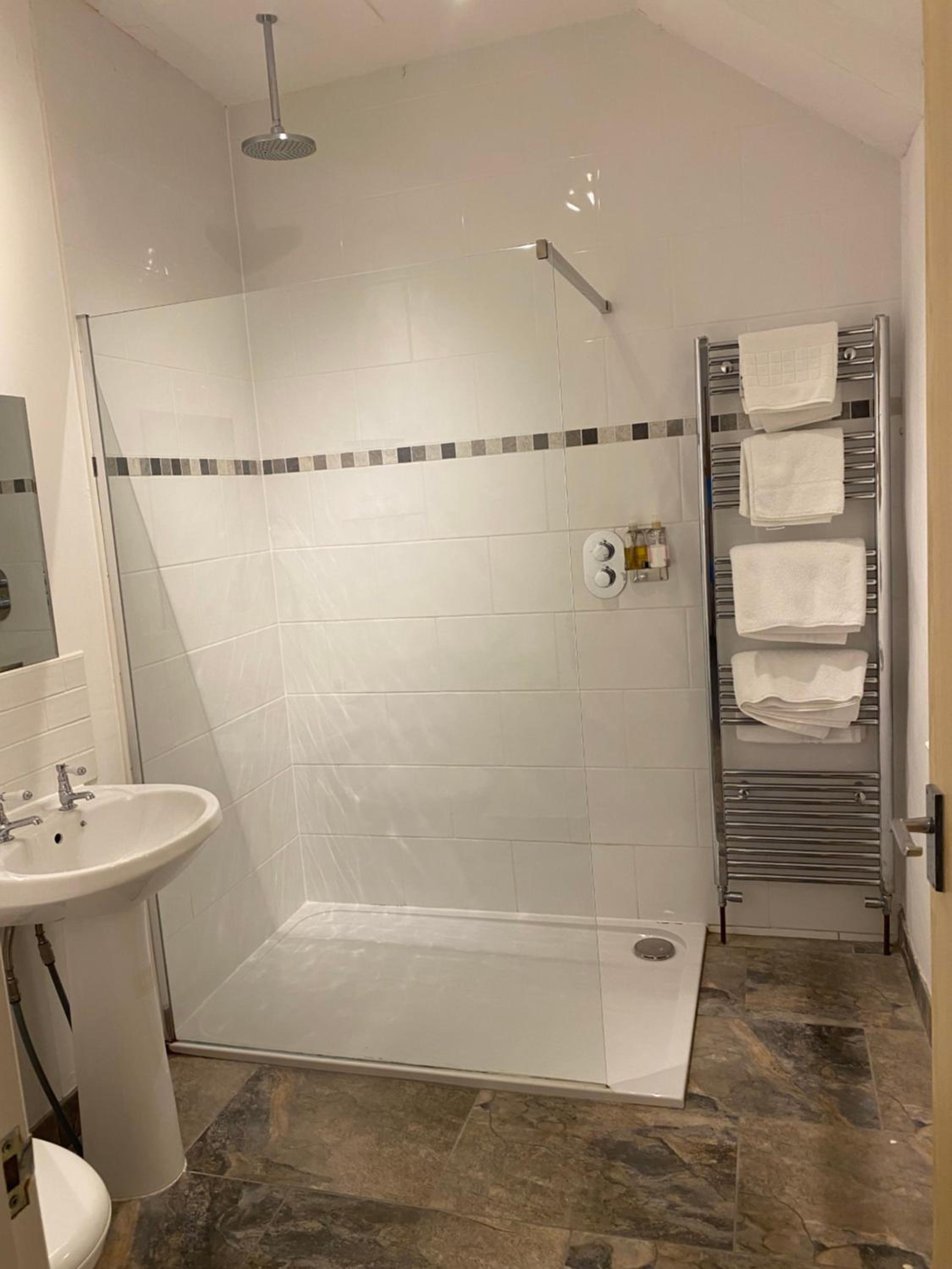 Parrett Hotel