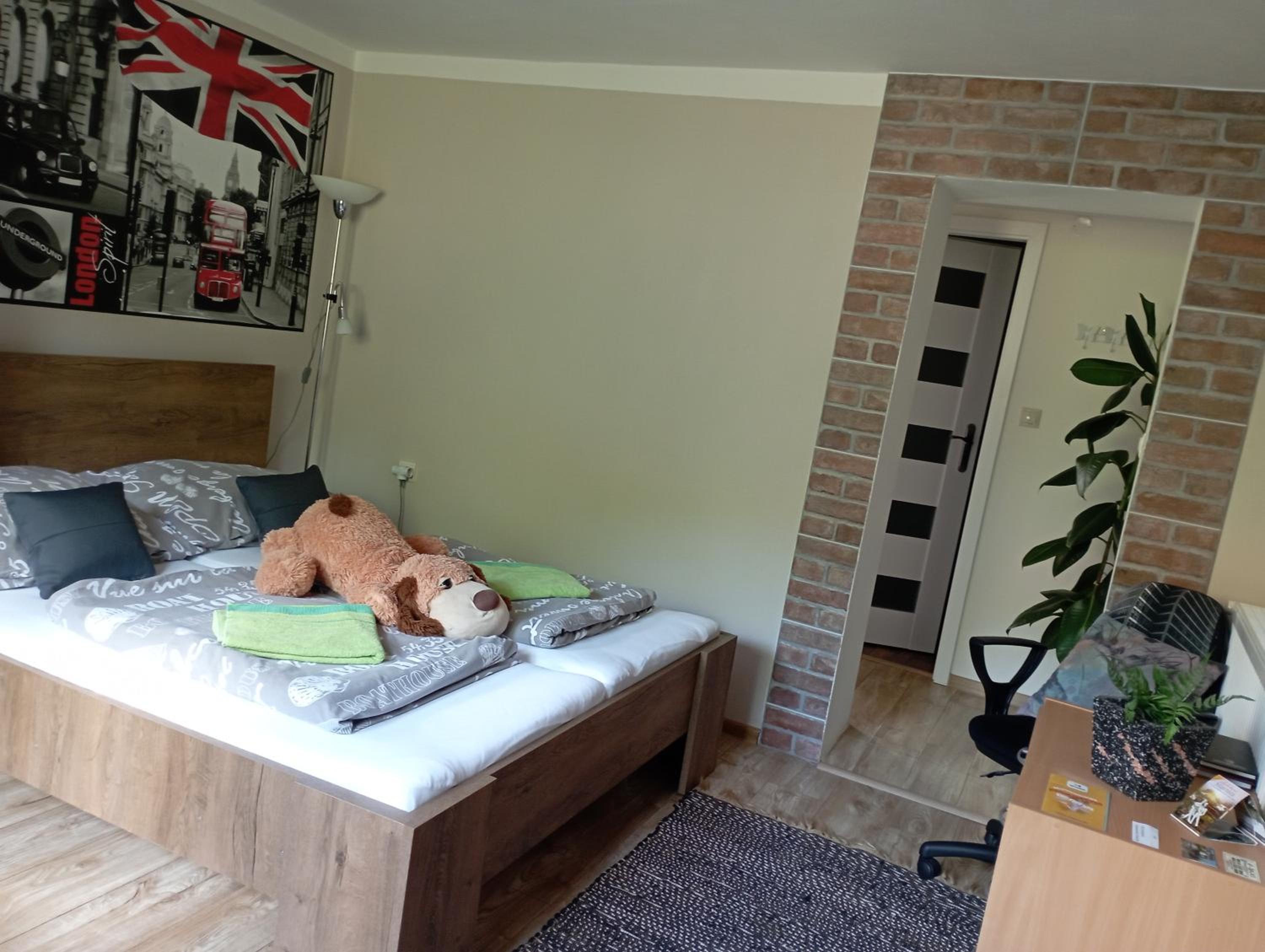 Photo 12