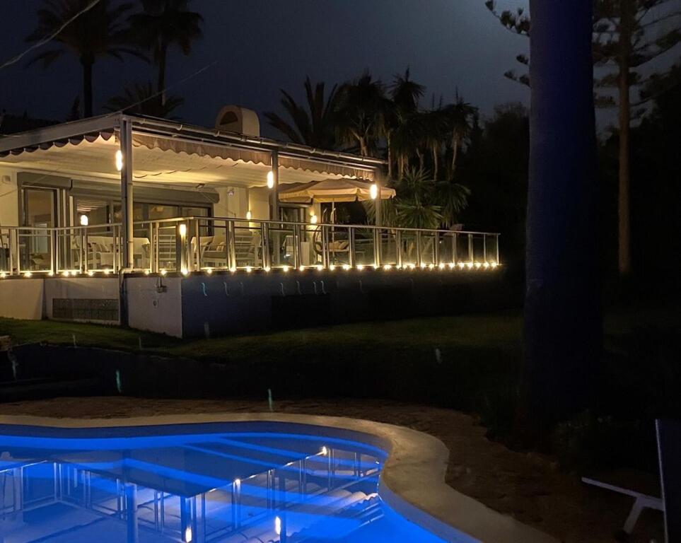 Villa Dune, Luxury Villa, 5 min walk to the beach view 4