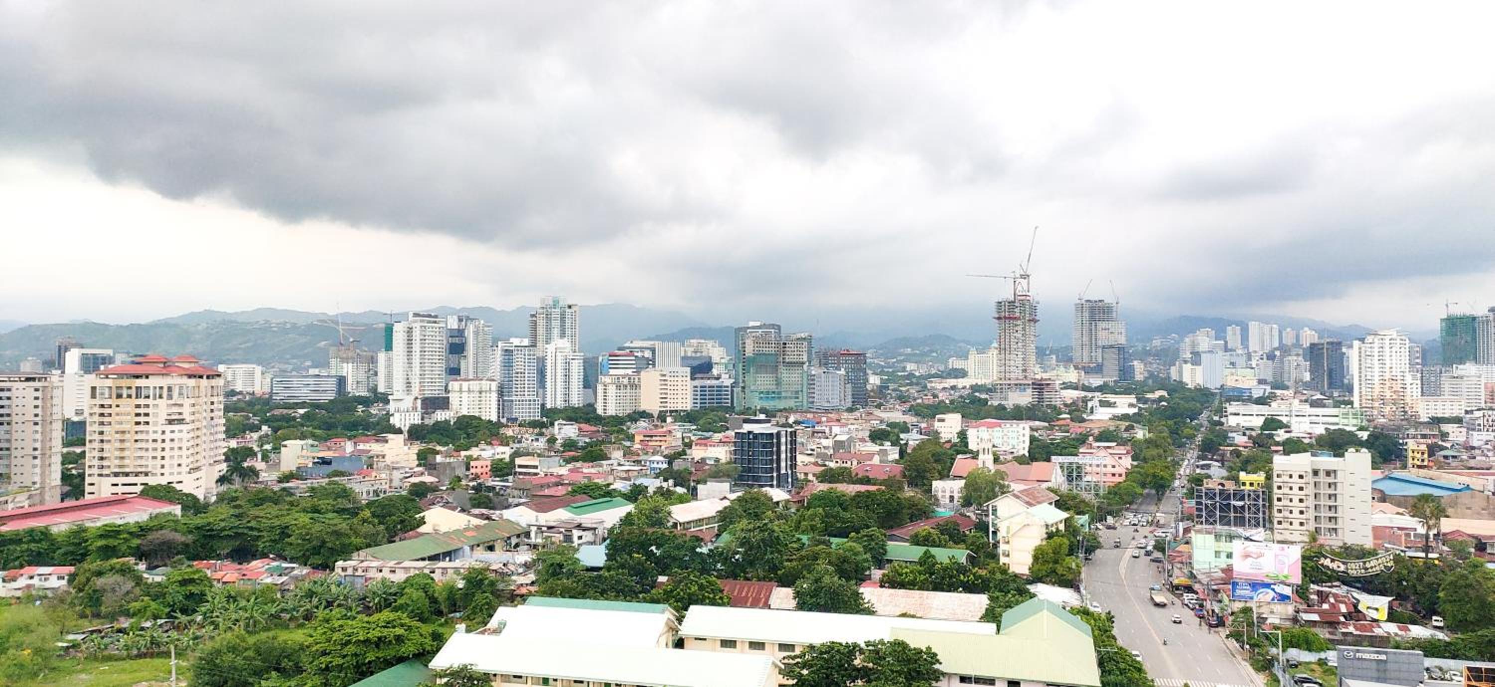 Sunvida Tower Stays Across SM City Cebu