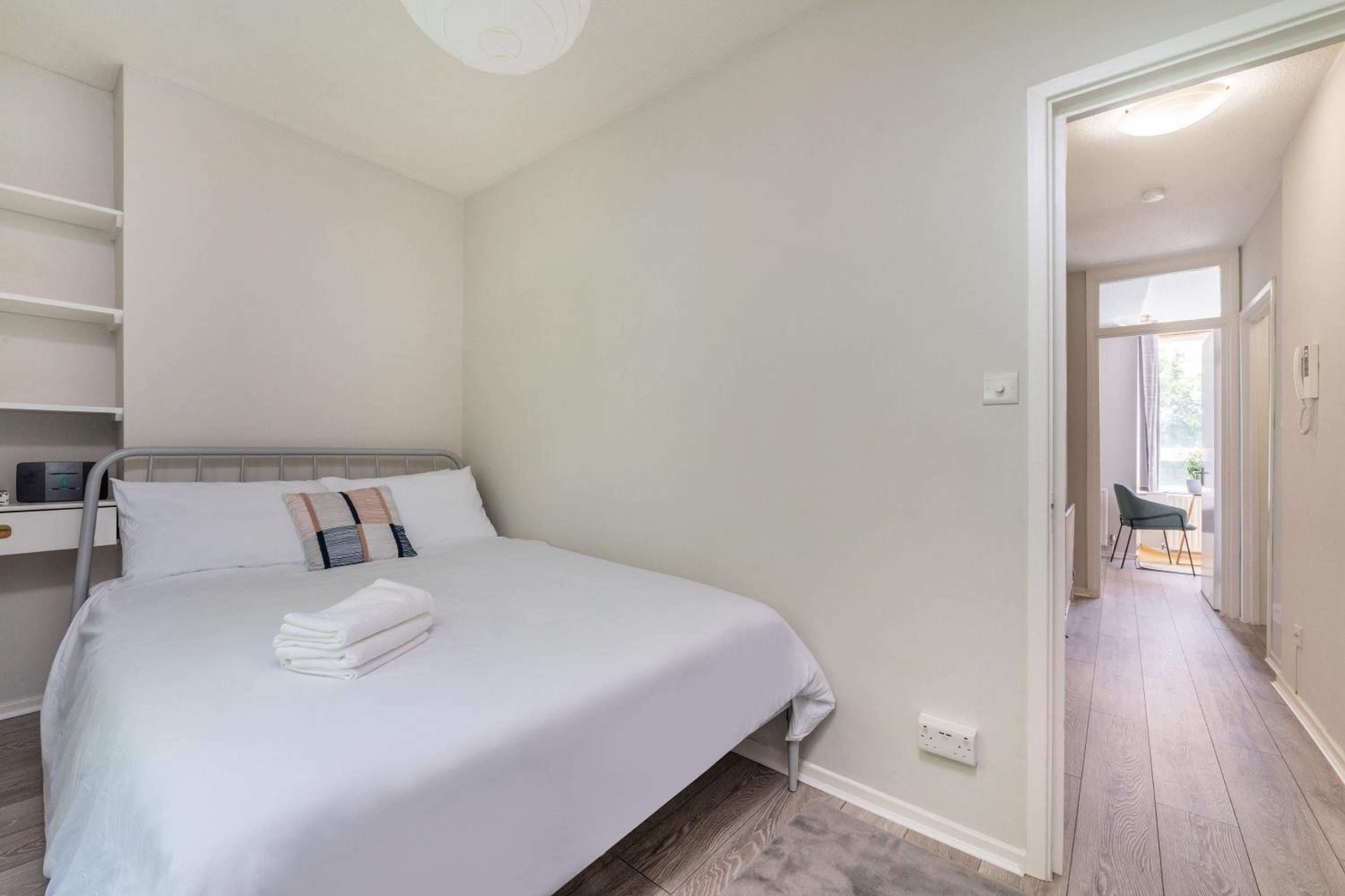 Lovely 1 bedroom apartment in Waterloo