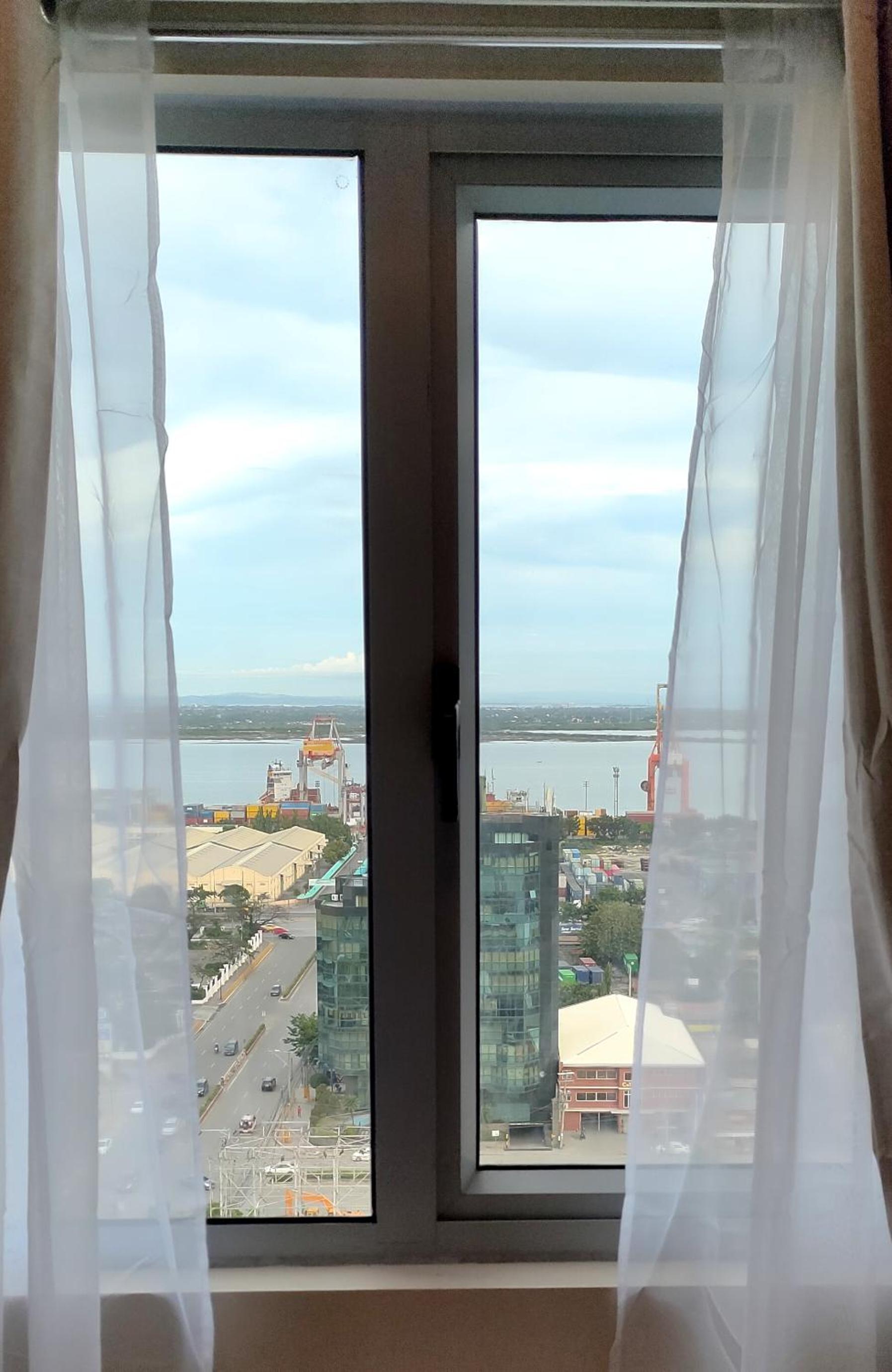 Sunvida Tower Stays Across SM City Cebu
