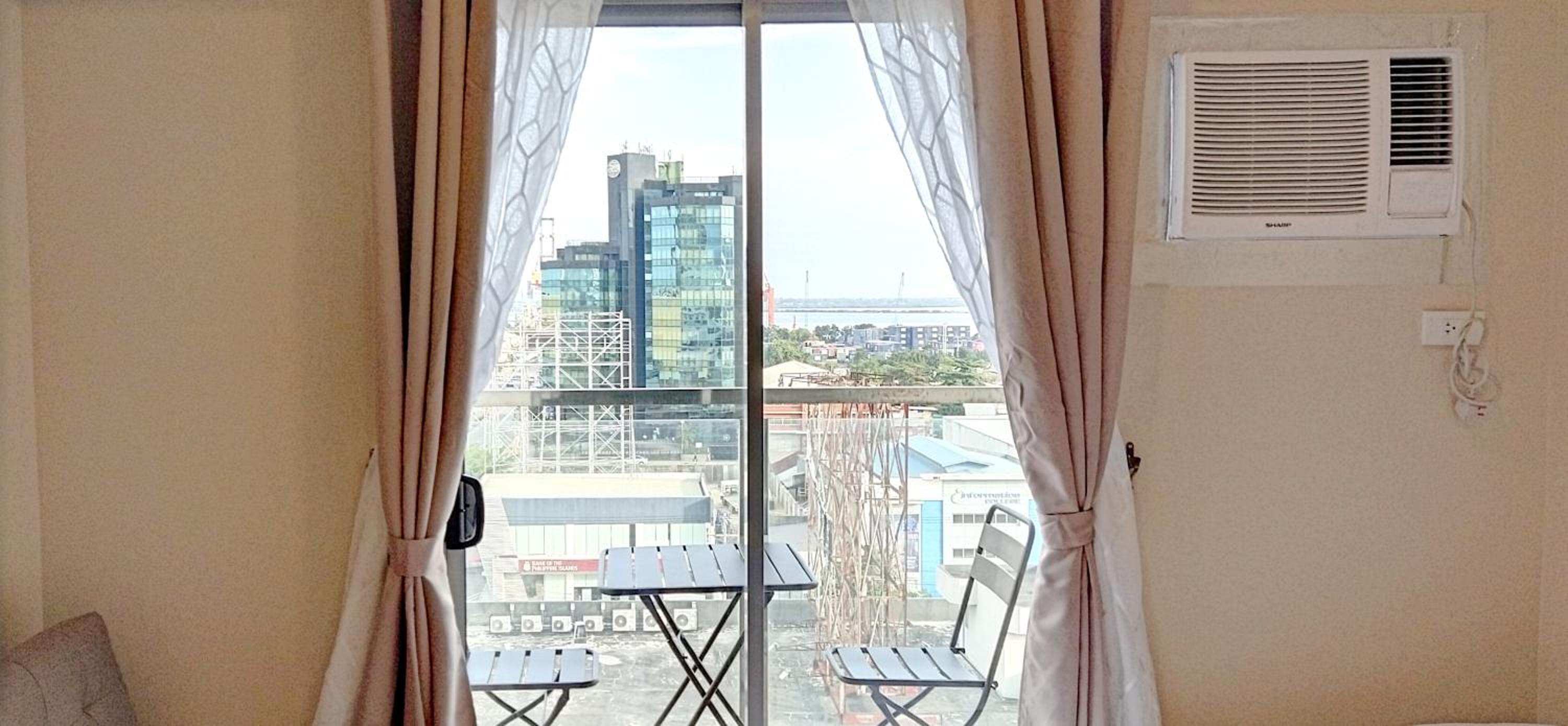 Sunvida Tower Stays Across SM City Cebu