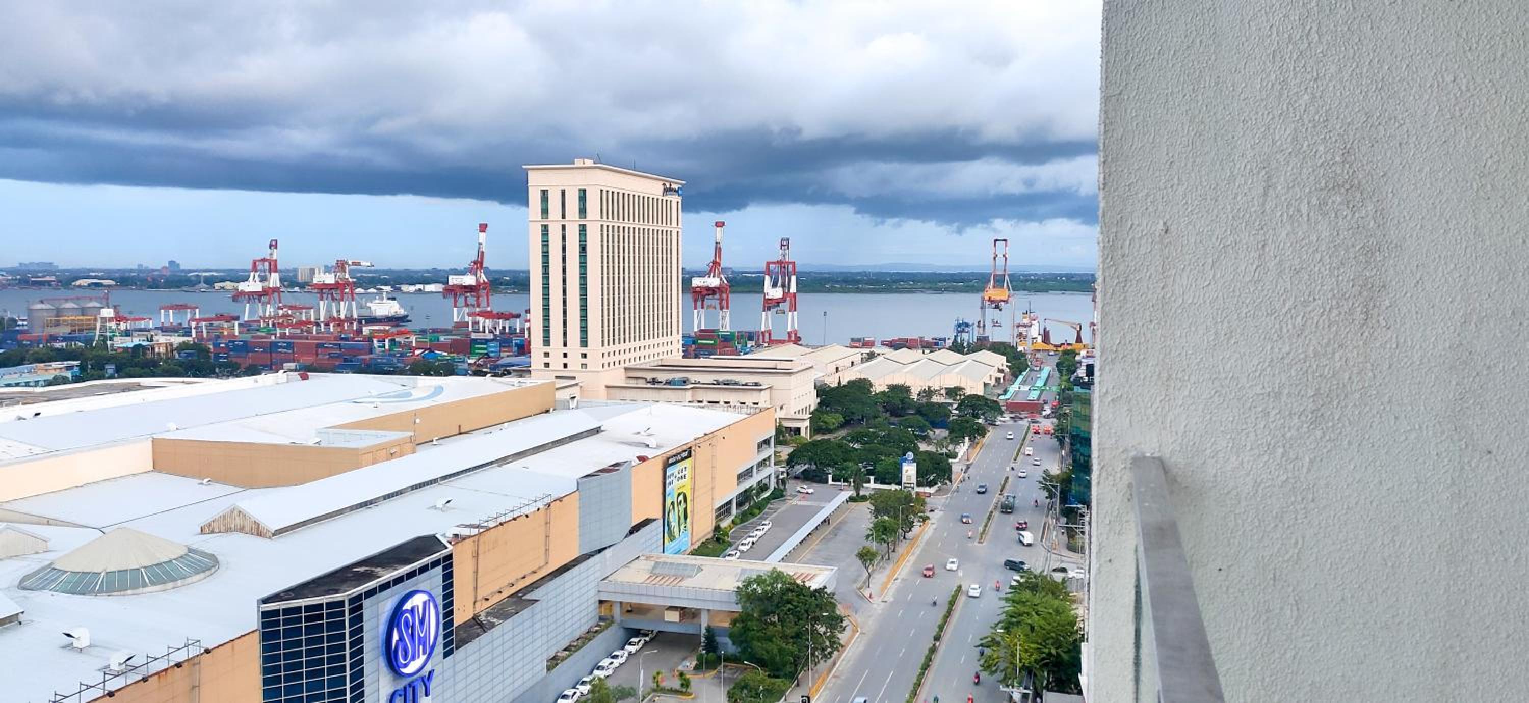 Sunvida Tower Stays Across SM City Cebu