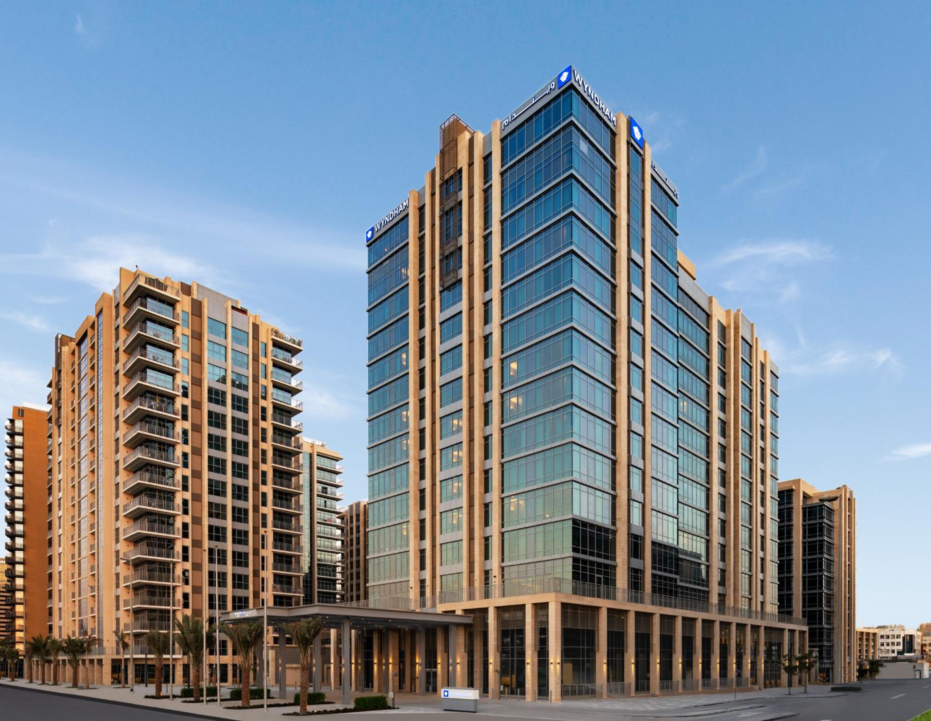 Hotel Wyndham Dubai Deira - Image 1