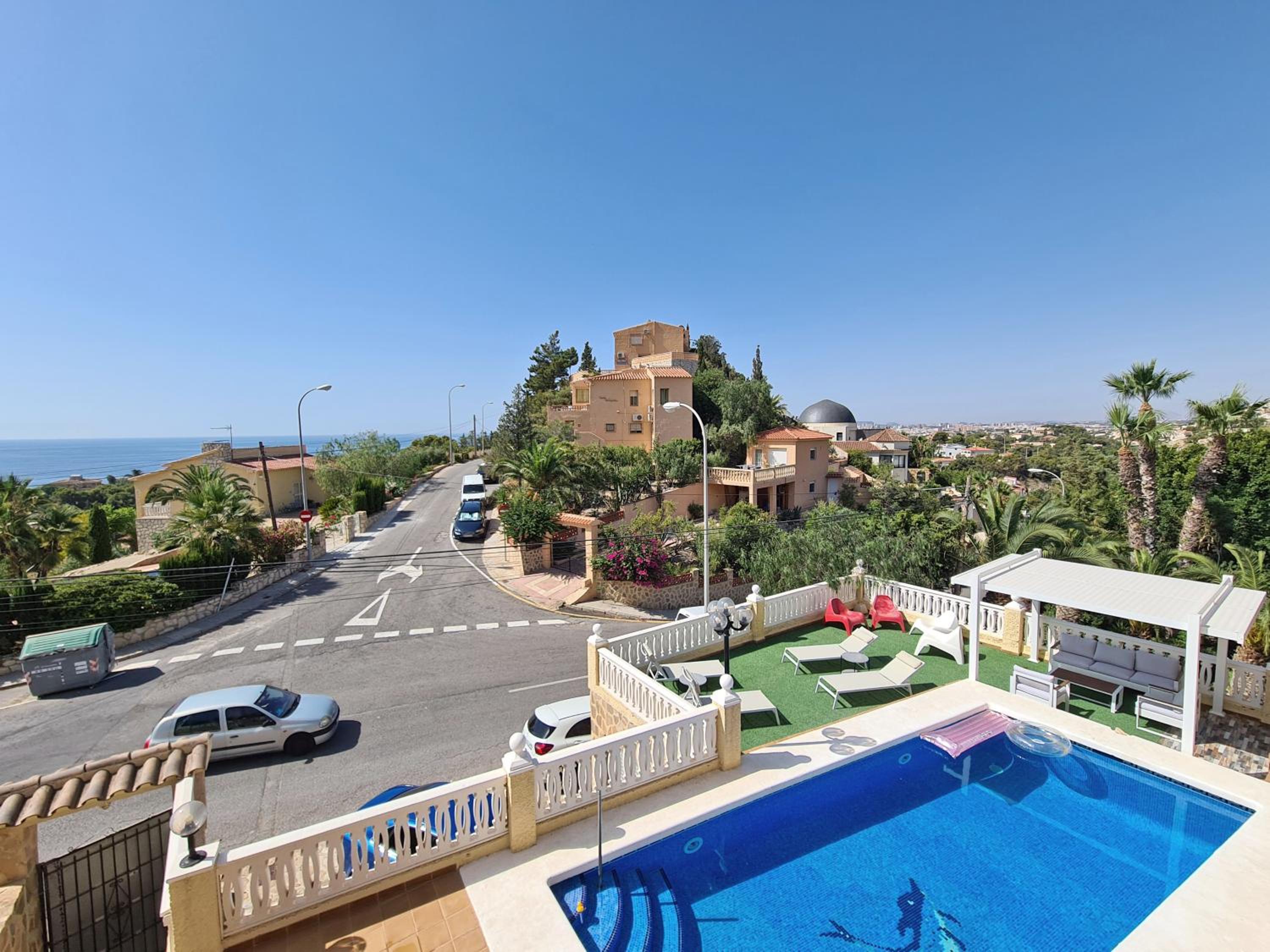 Mediterranean Luxury Villa by NRAS