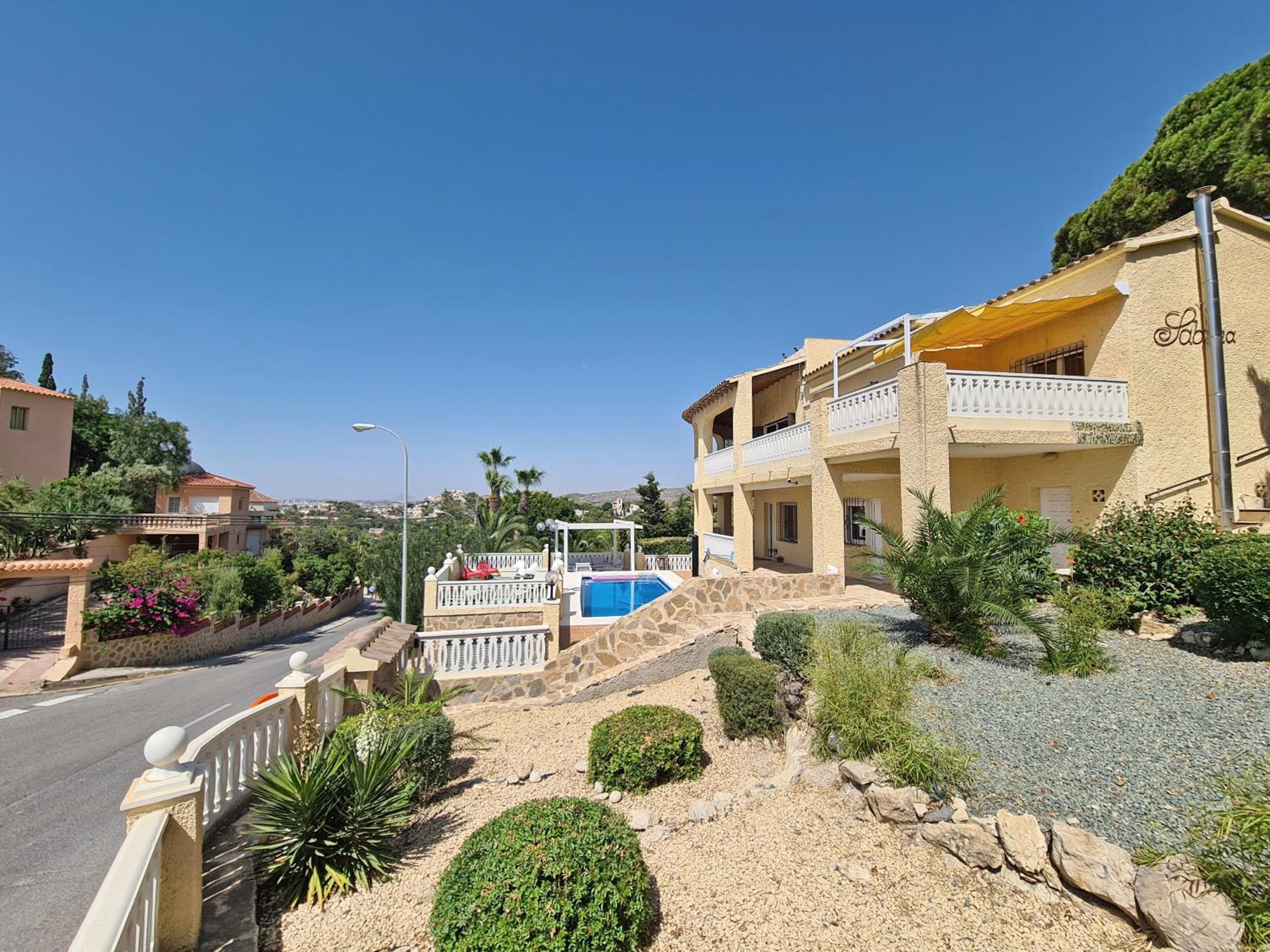 Mediterranean Luxury Villa by NRAS