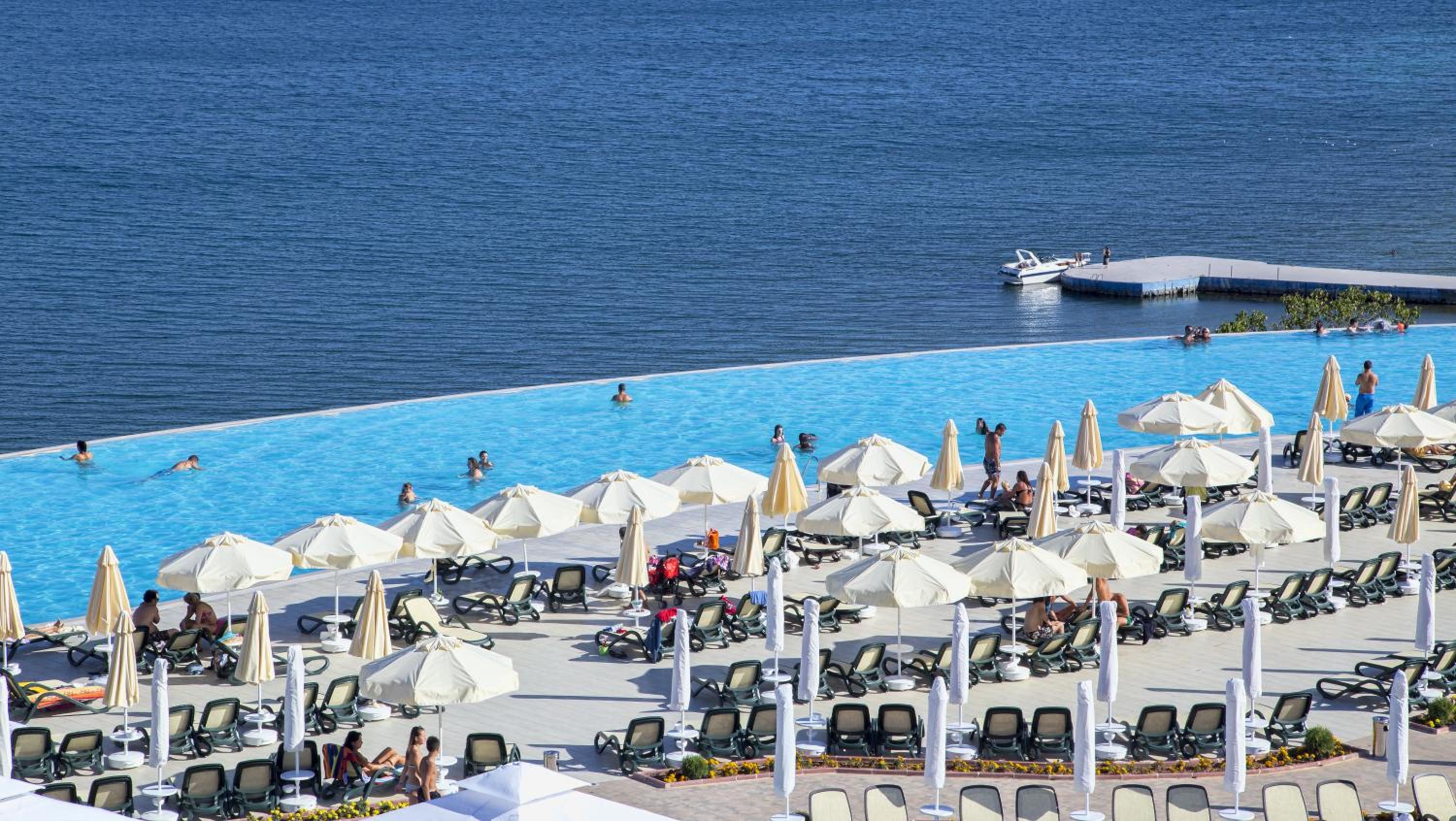 Hotel Izgrev Spa & Aquapark