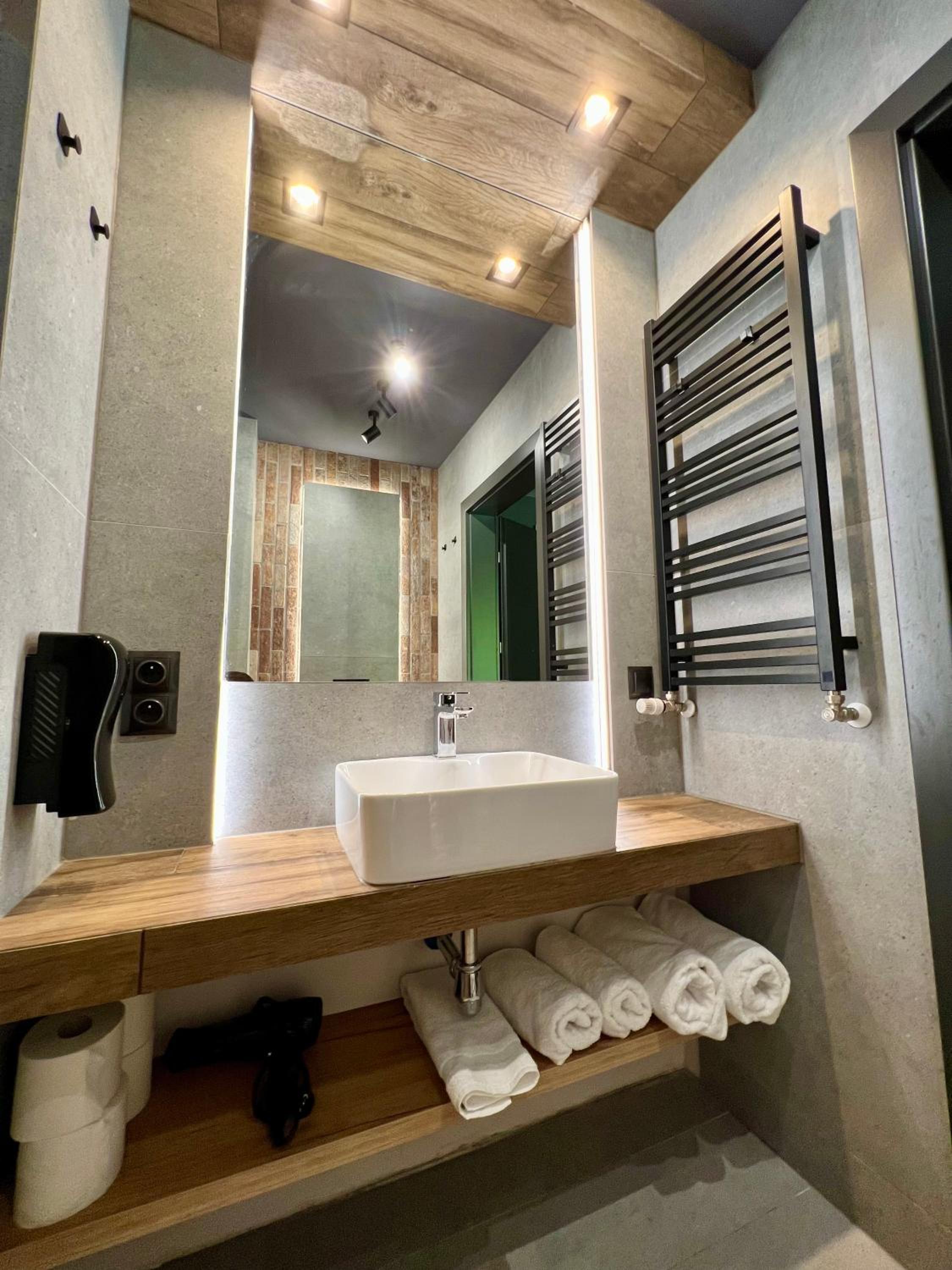 Loft Klonowa - Apartament z garażem