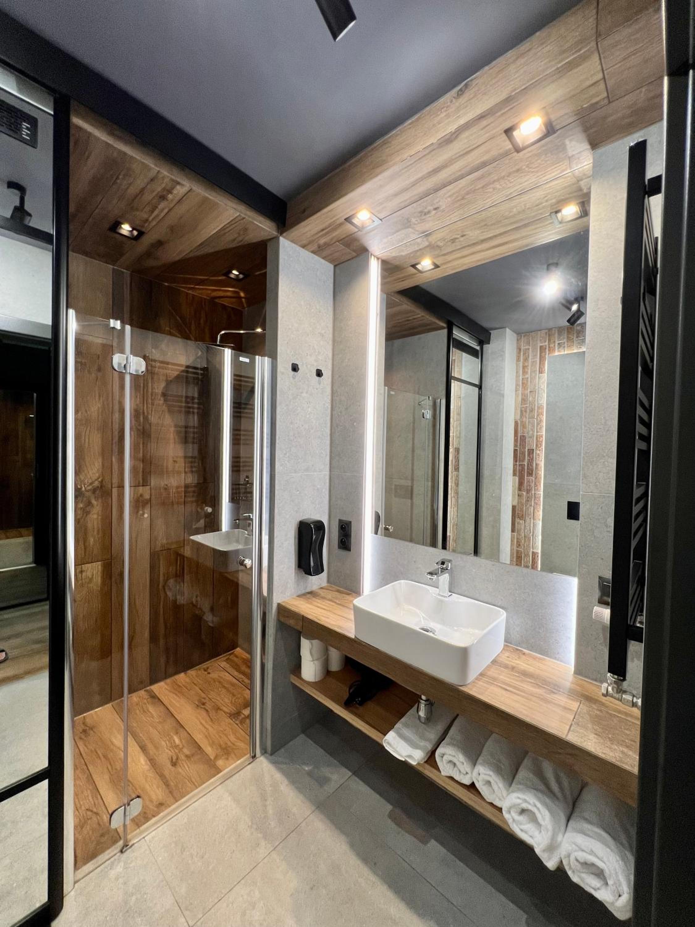 Loft Klonowa - Apartament z garażem
