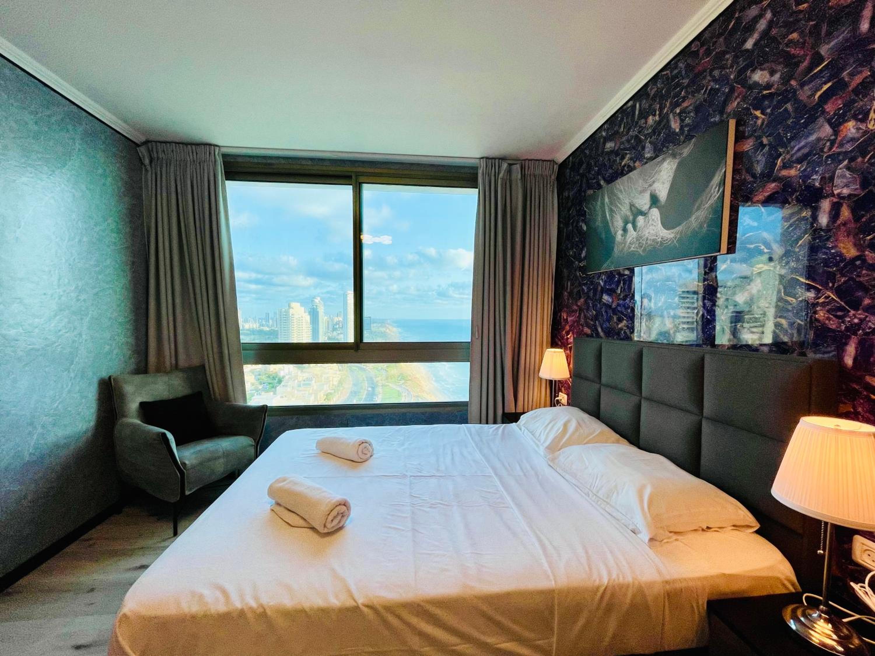 Sea Breeze Apartments
