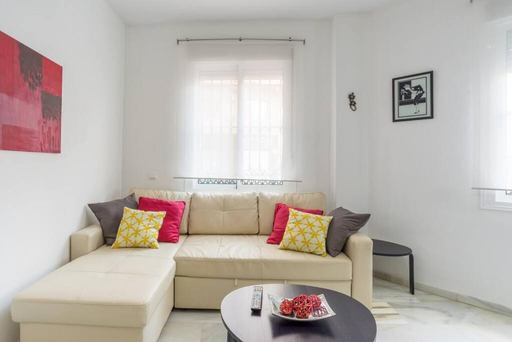 Bright, quiet and nice ground floor in the center