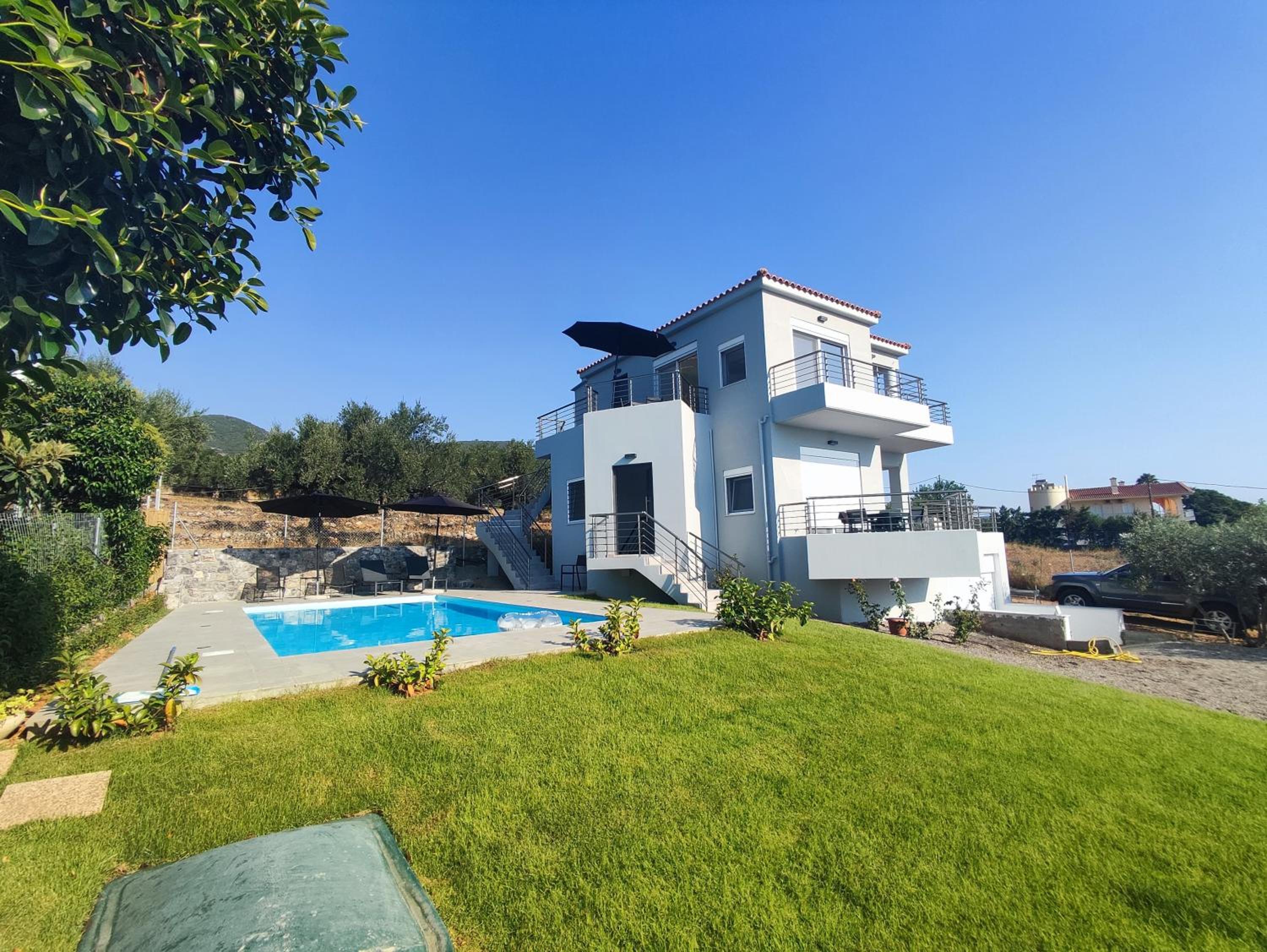 Evilenia Luxury Apartments view 4