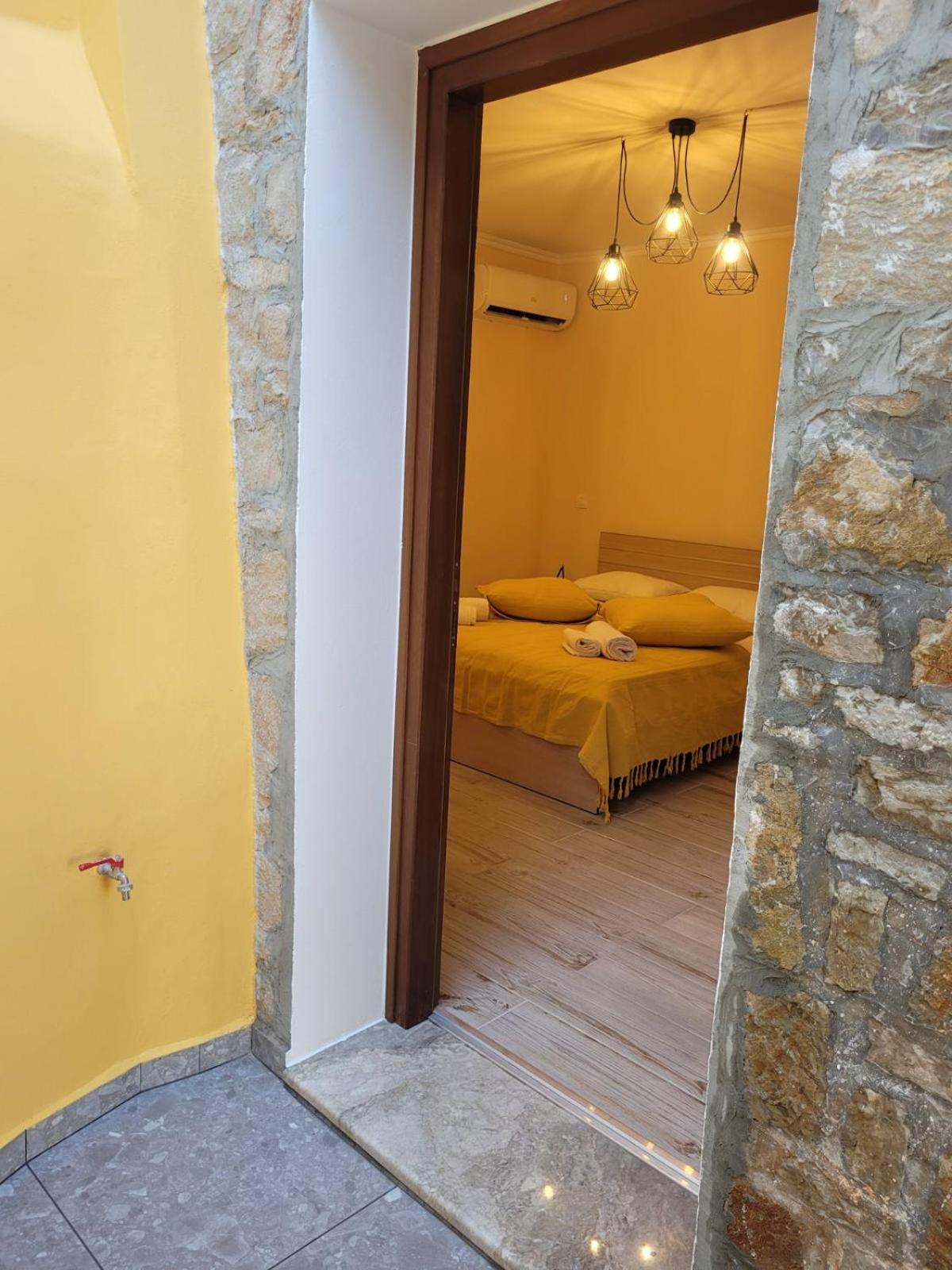 Kleanthi and Kostas Studios photo 5