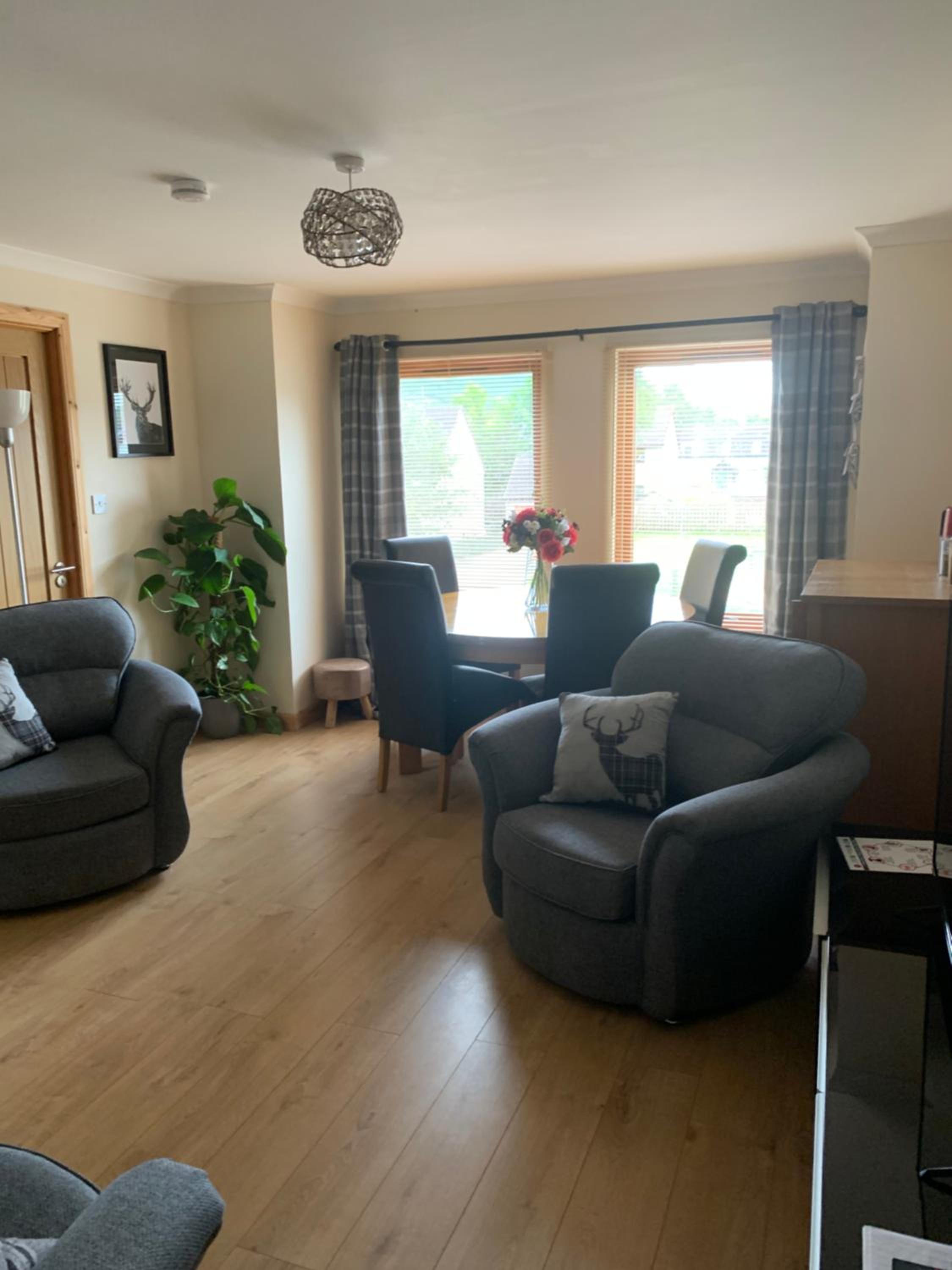 No 52 - Apartment with Lounge and Dining Area - No kitchen view 4