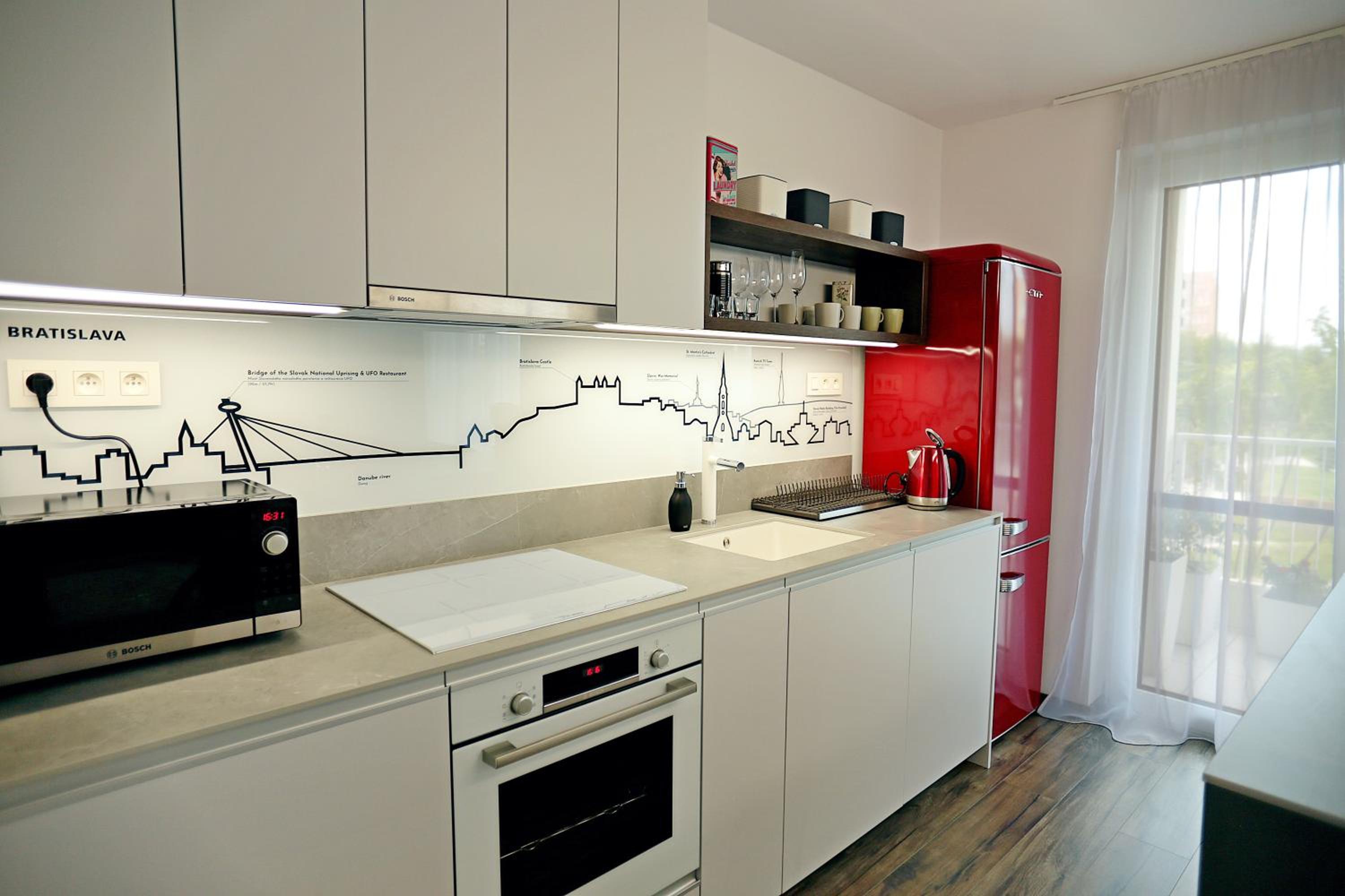 Modern apartment near the city centre URBAN view 4
