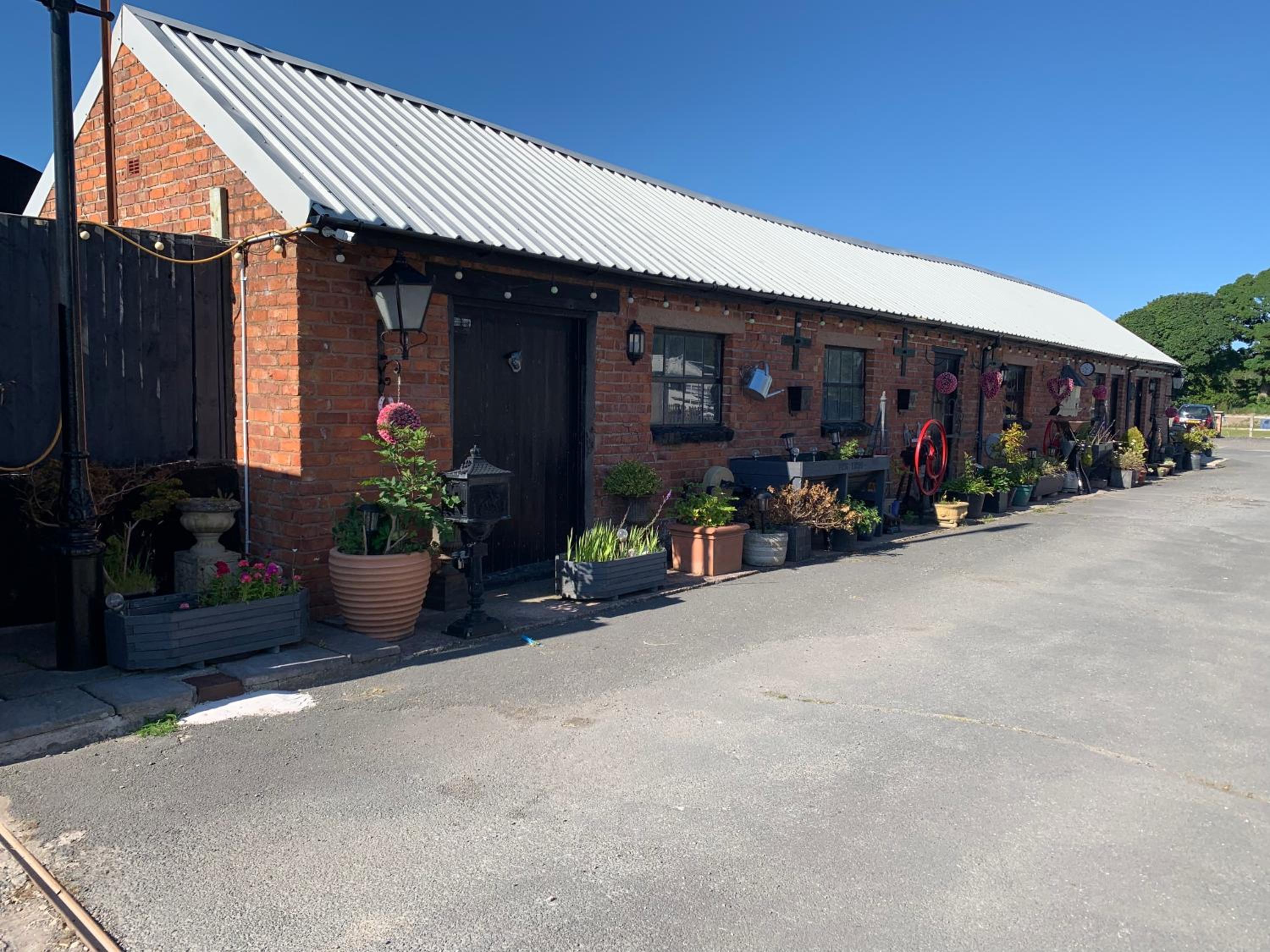 Dolafon Farm Stay