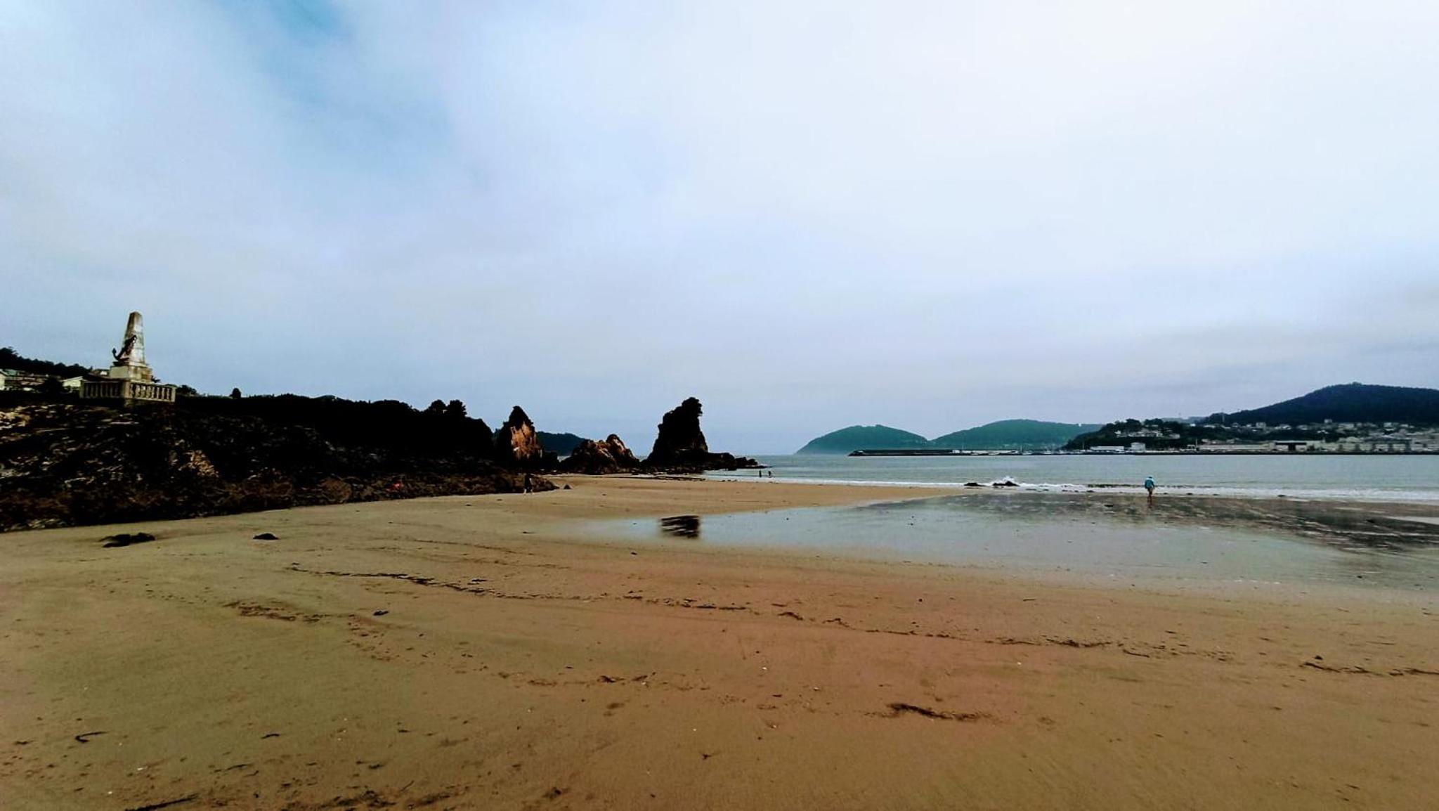 Piso luminoso y acogedor en primera línea de playa Covas Viveiro