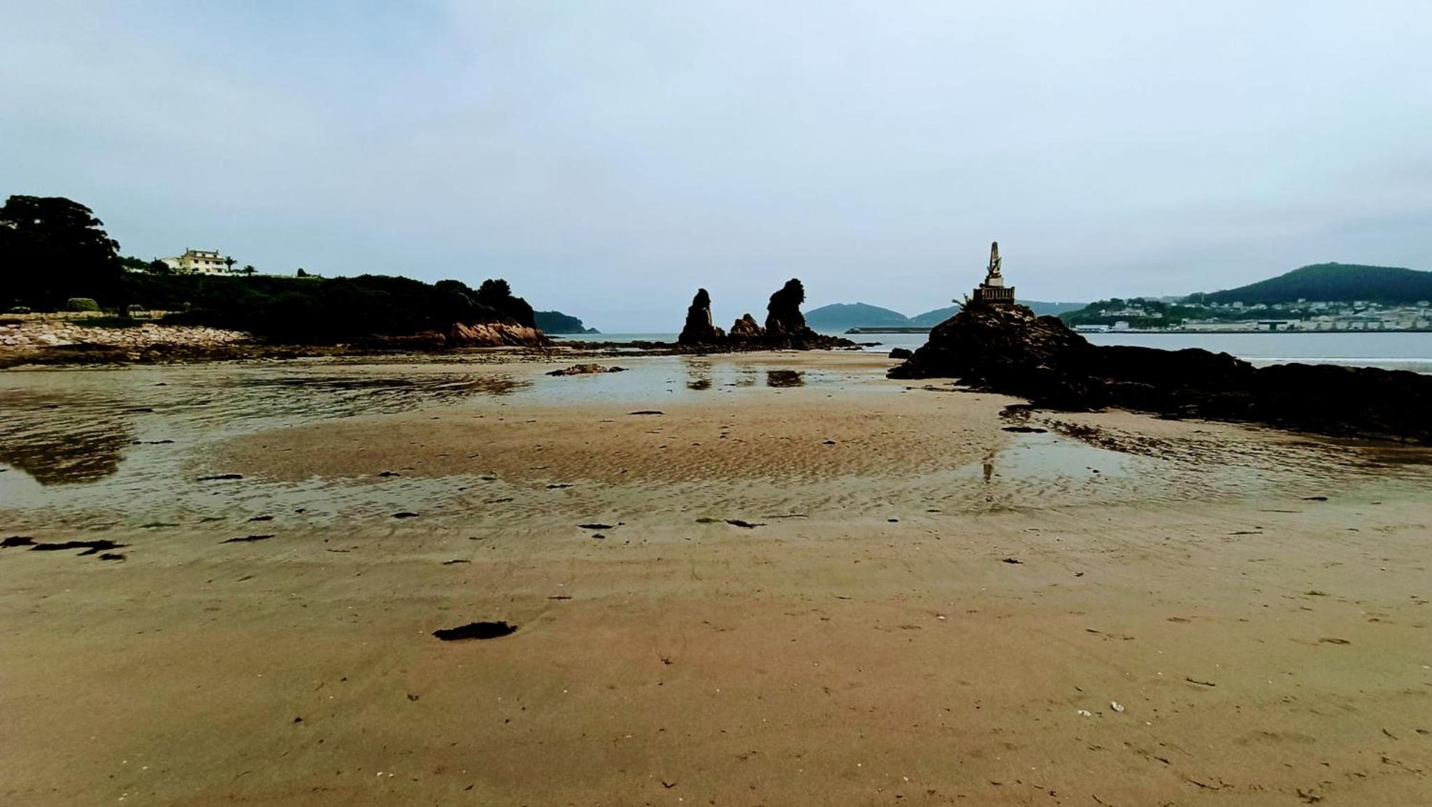 Piso luminoso y acogedor en primera línea de playa Covas Viveiro