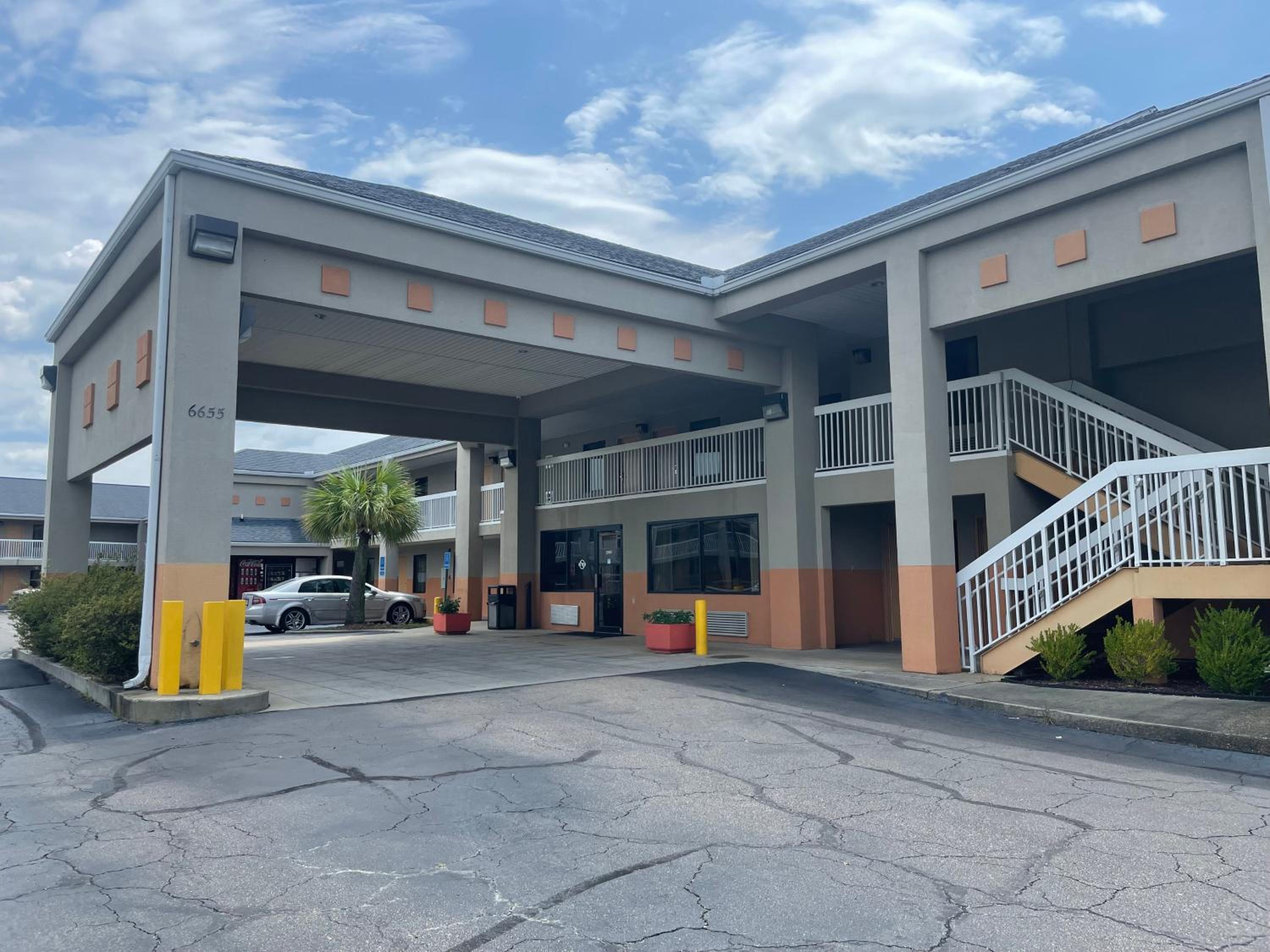 Magnolia Inn view 4