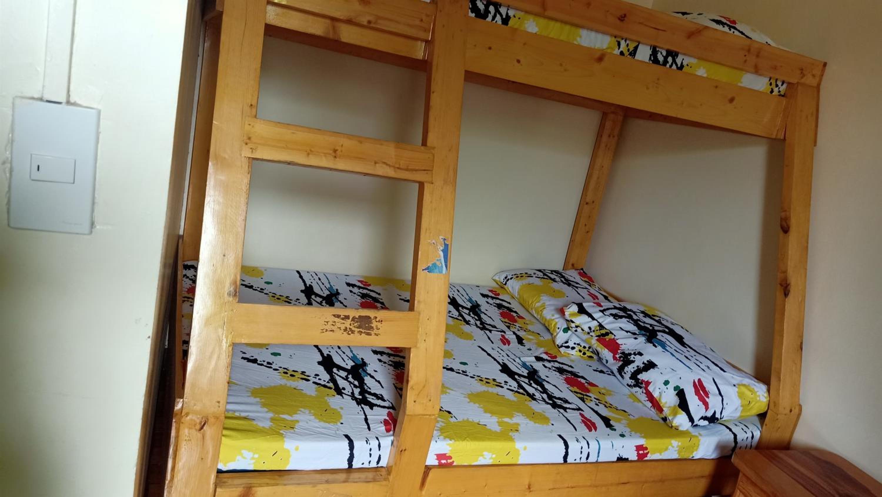 JO-ZA-NA's Hostel(bed and breakfast) view 2